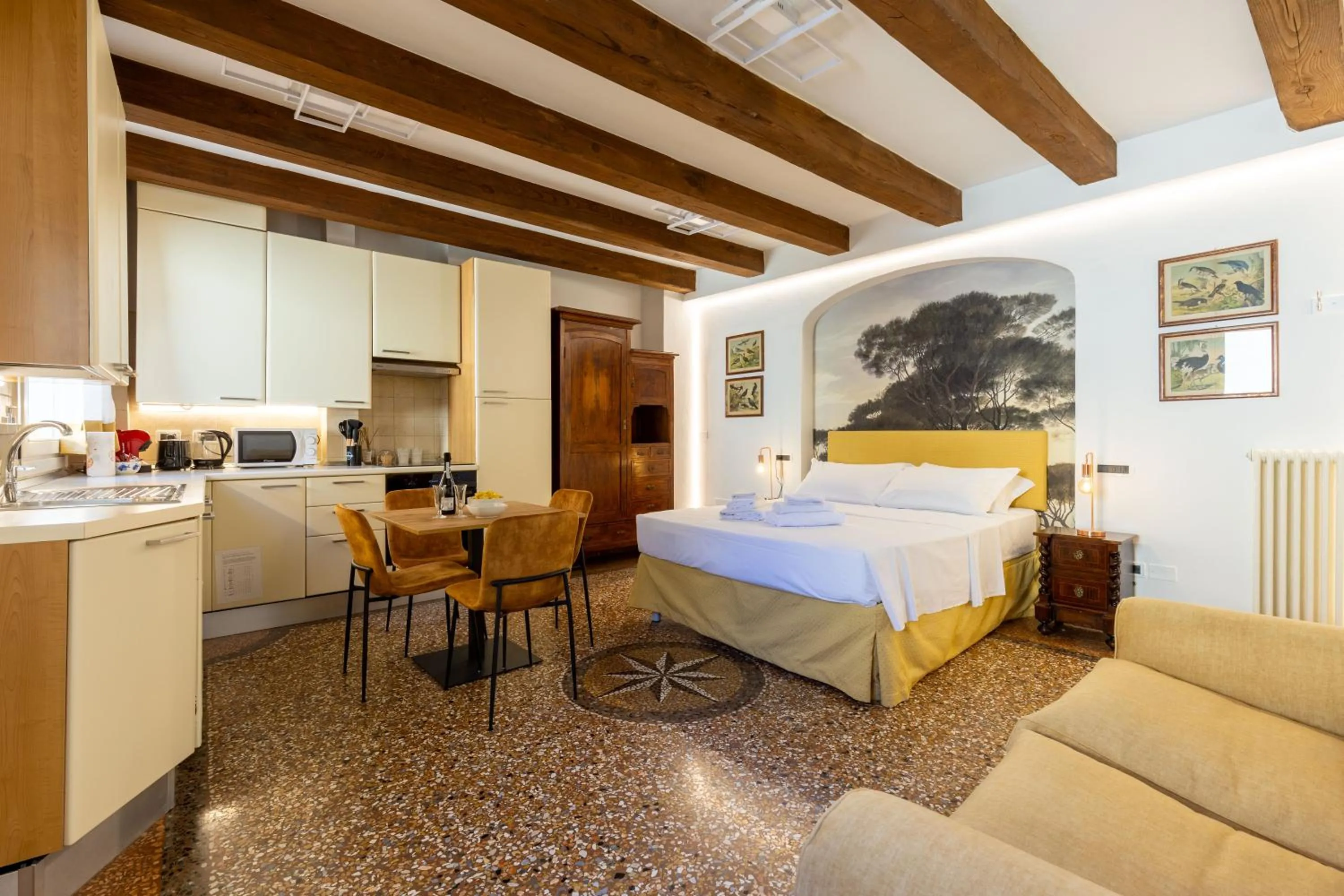 Bed in BolognaRoomscom - Frassinago Deluxe