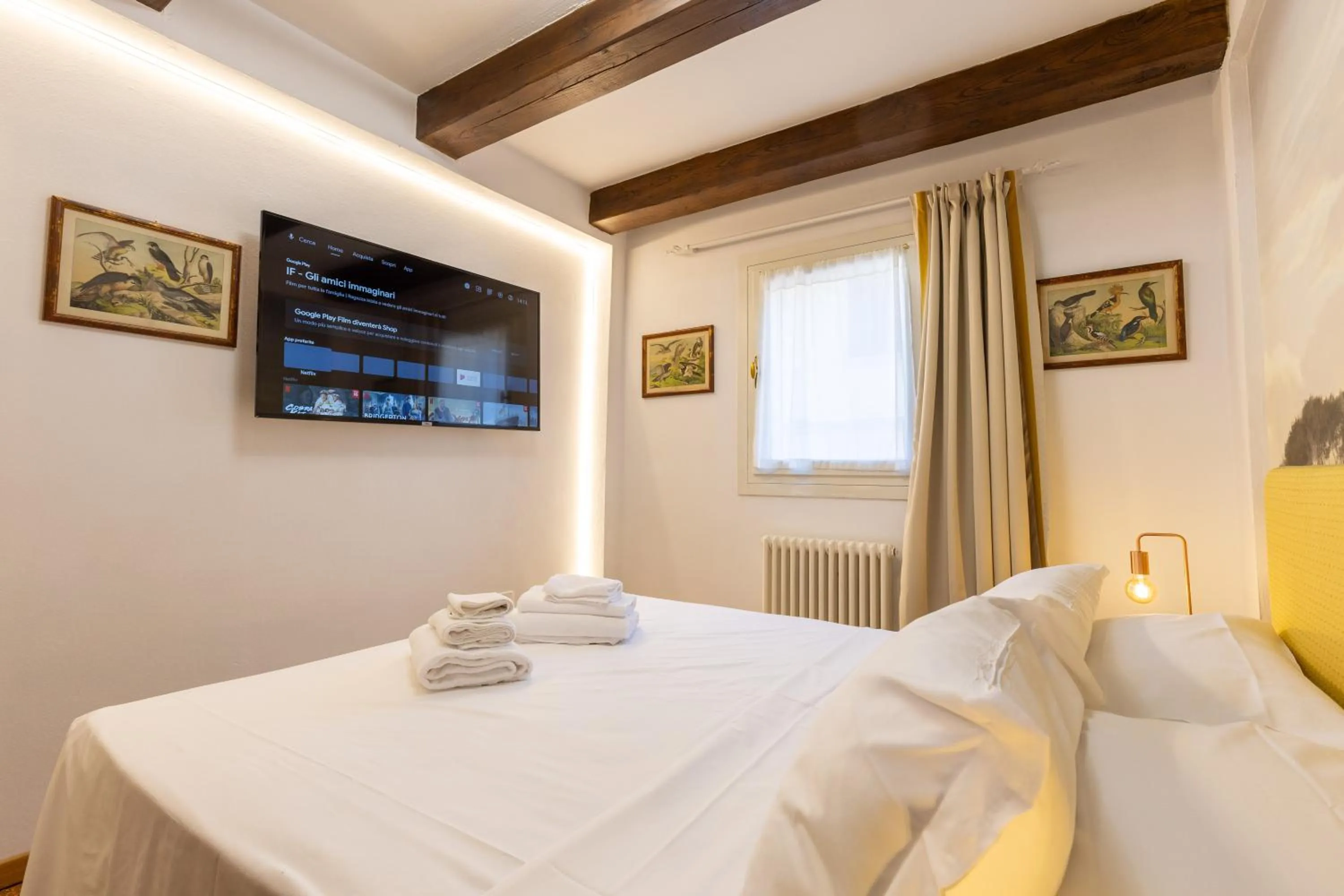 Bed in BolognaRoomscom - Frassinago Deluxe