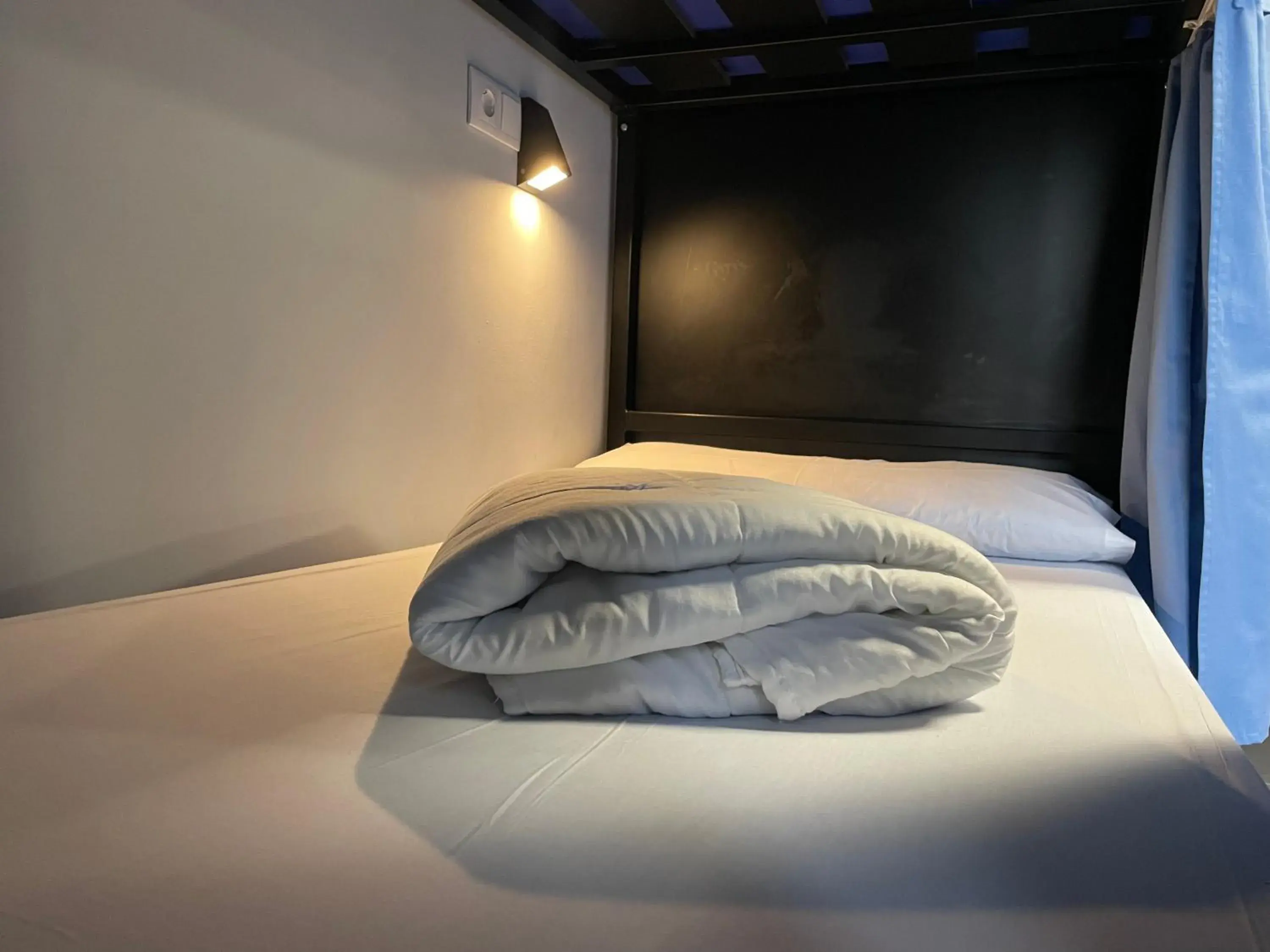 Bunk Bed in Mixed Dormitory Room in Hostel & Rooms O Albergue da Meiga Bunk Bed in Mixed Dormitory Room in Hostel & Rooms O Albergue da Meiga