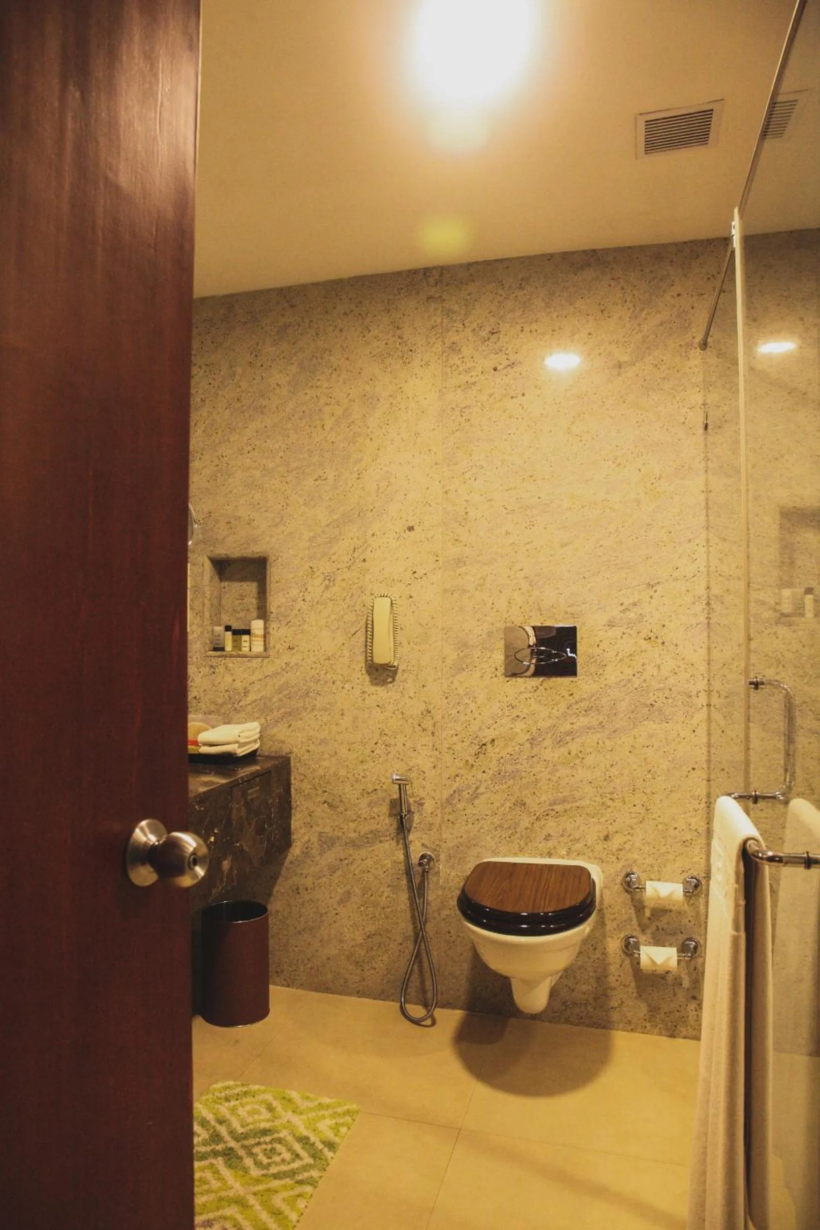 Bathroom in Gateway Varkala