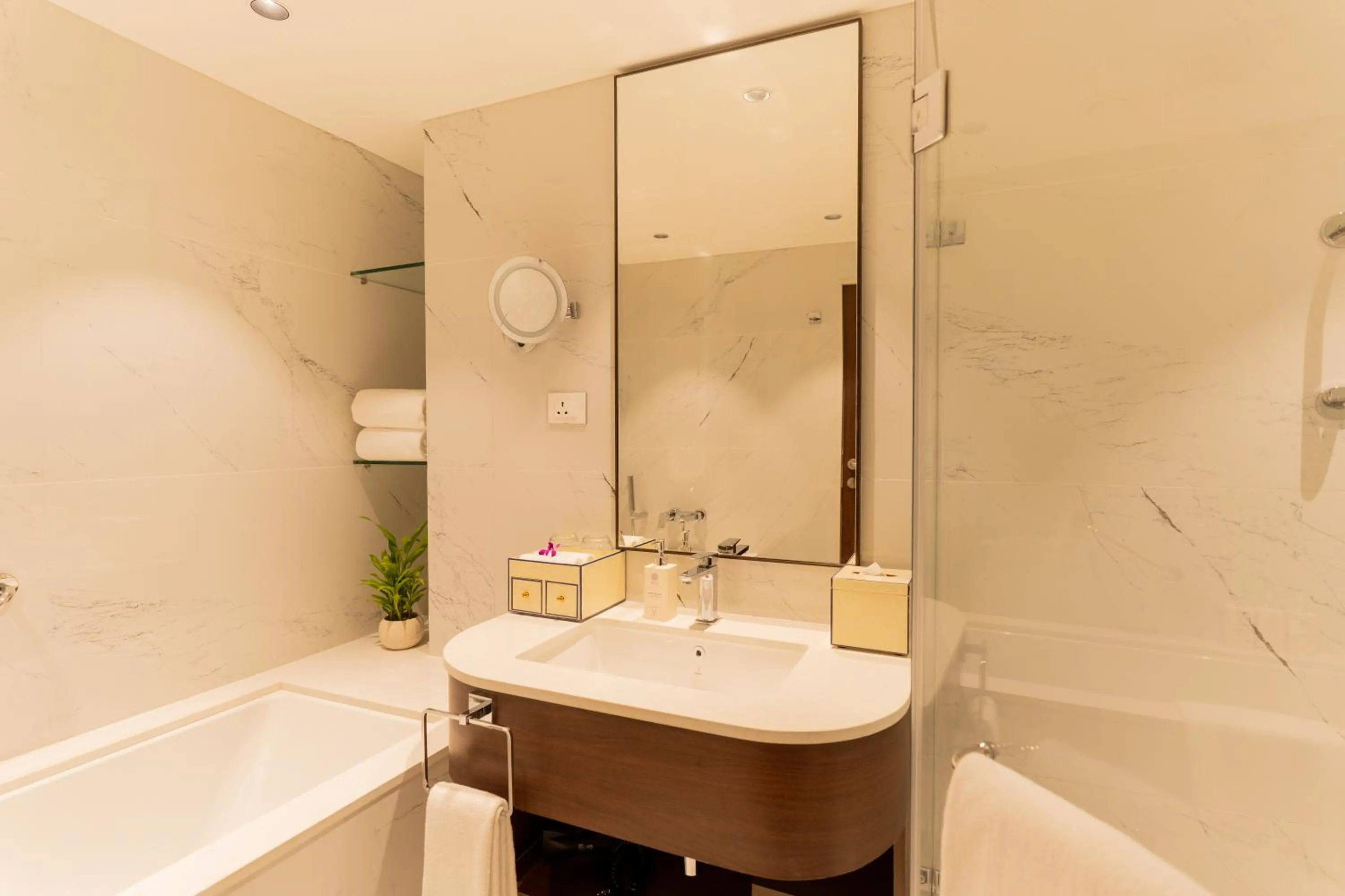 Bathroom in Vivanta Ernakulam, Marine Drive