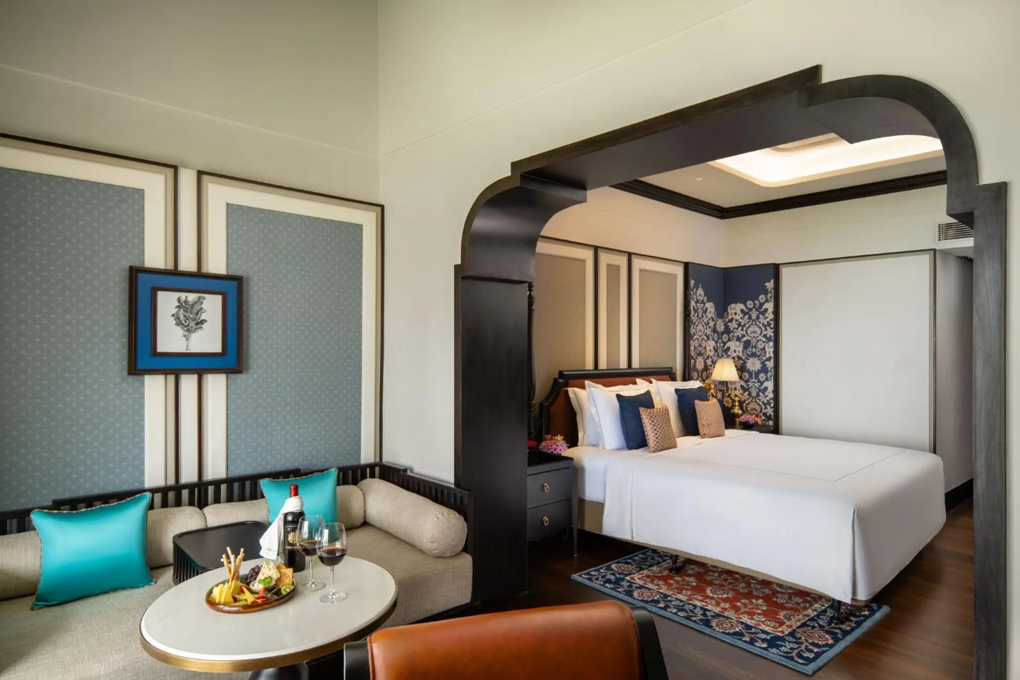 Bedroom, Bed in Taj Malabar Resort & Spa, Cochin.