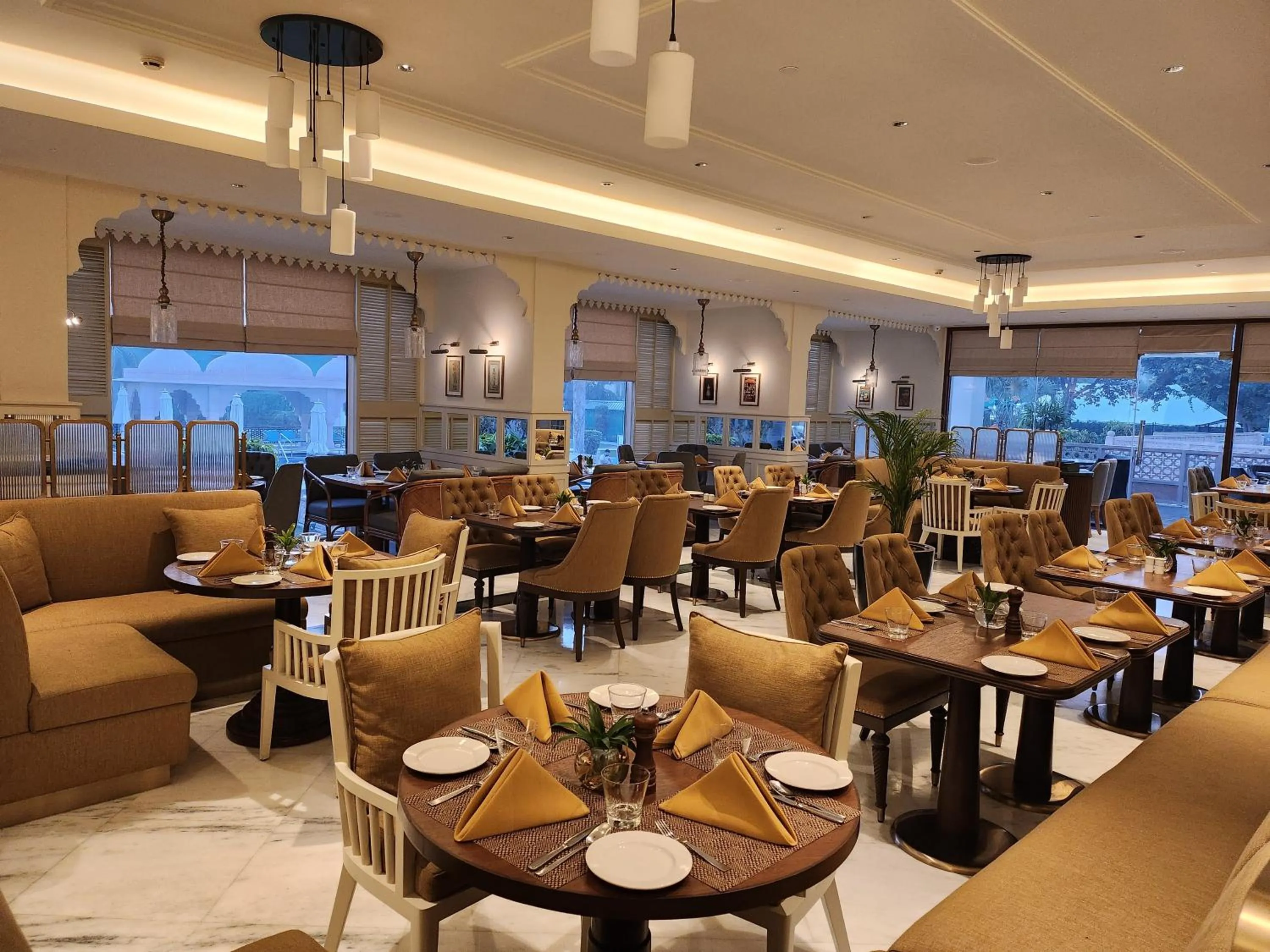 Restaurant/places to eat in Tajview, Agra-IHCL SeleQtions