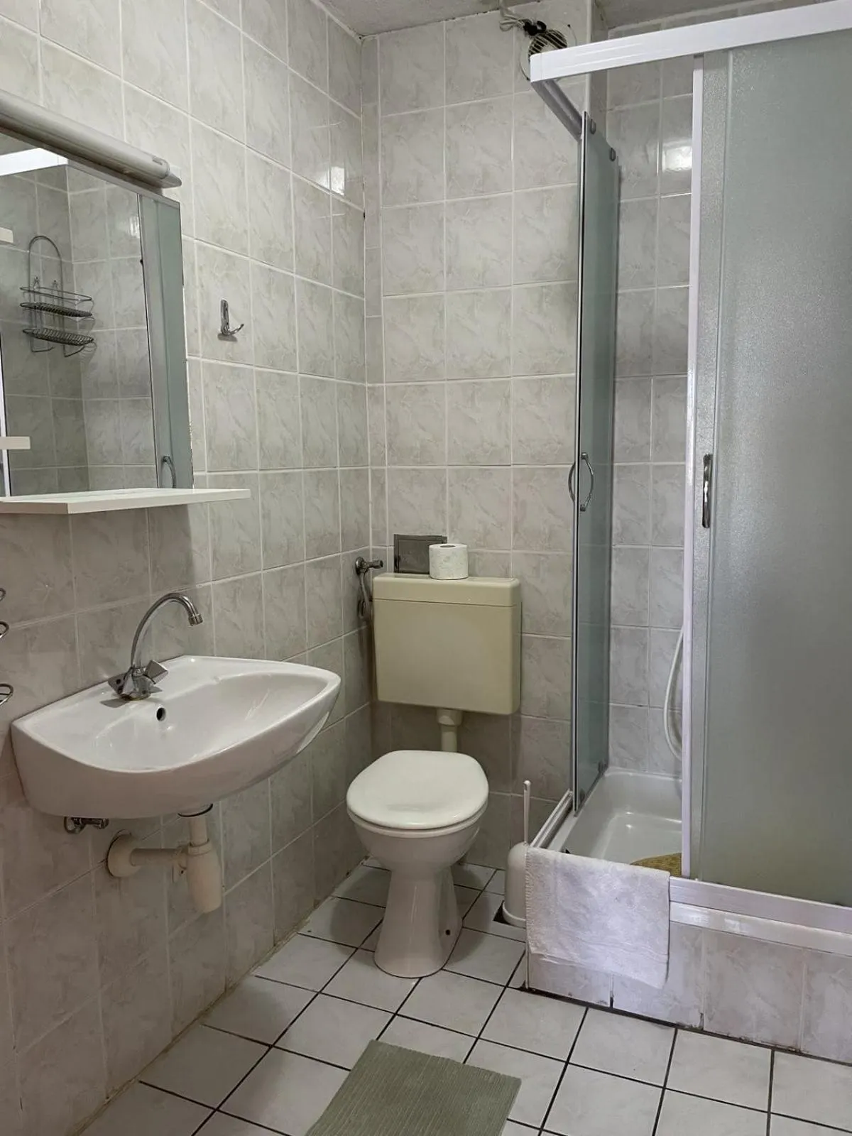 Bathroom in Apartments Papic