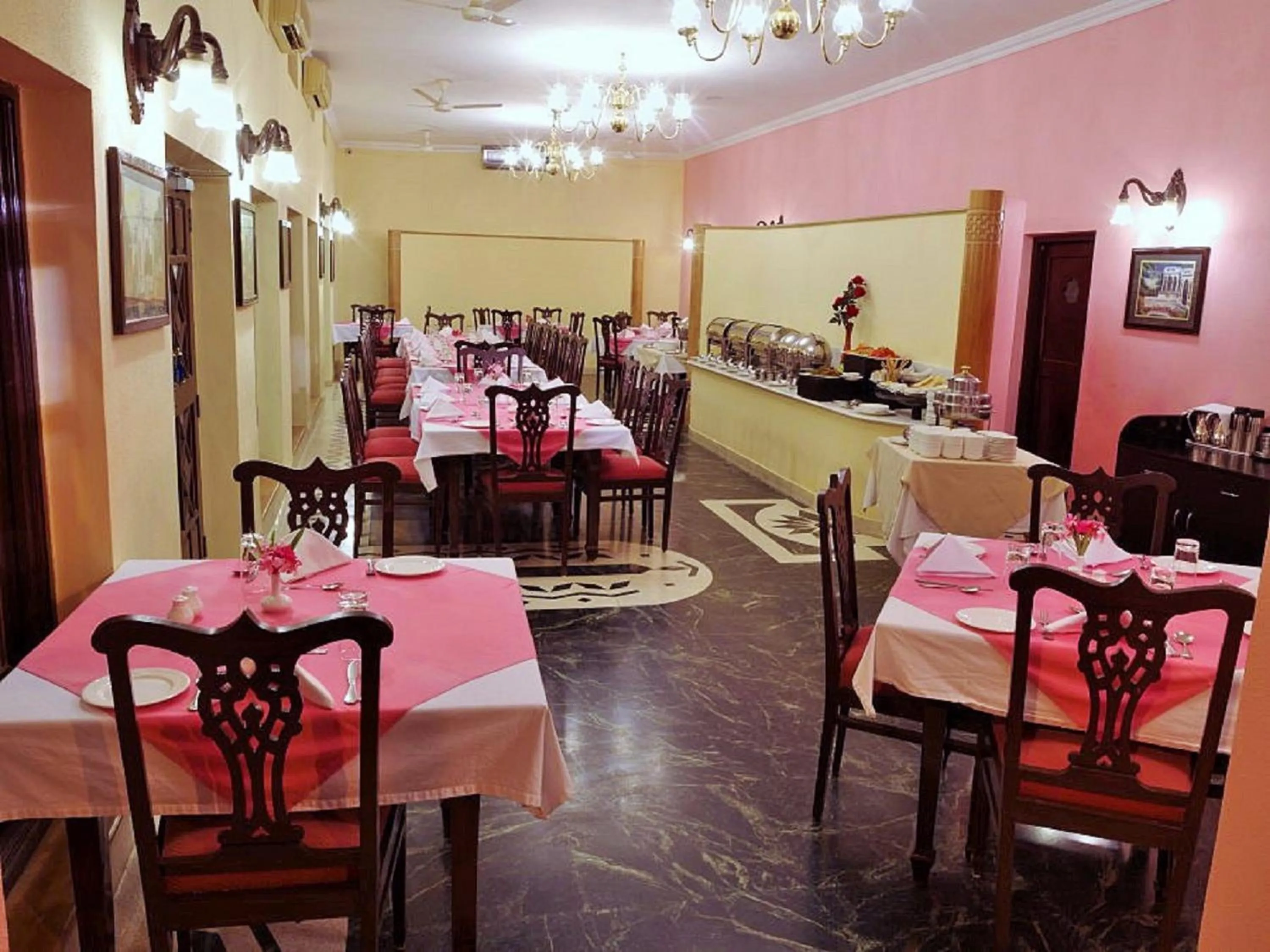 Restaurant/places to eat in Hotel Rawalkot Jaisalmer
