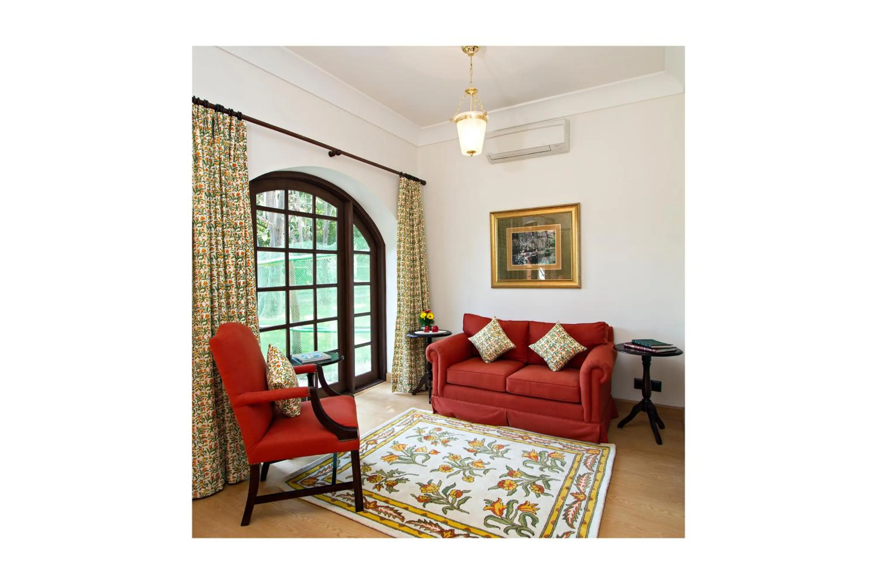 Living room in The Maharaja's Lodge, Ranthambore