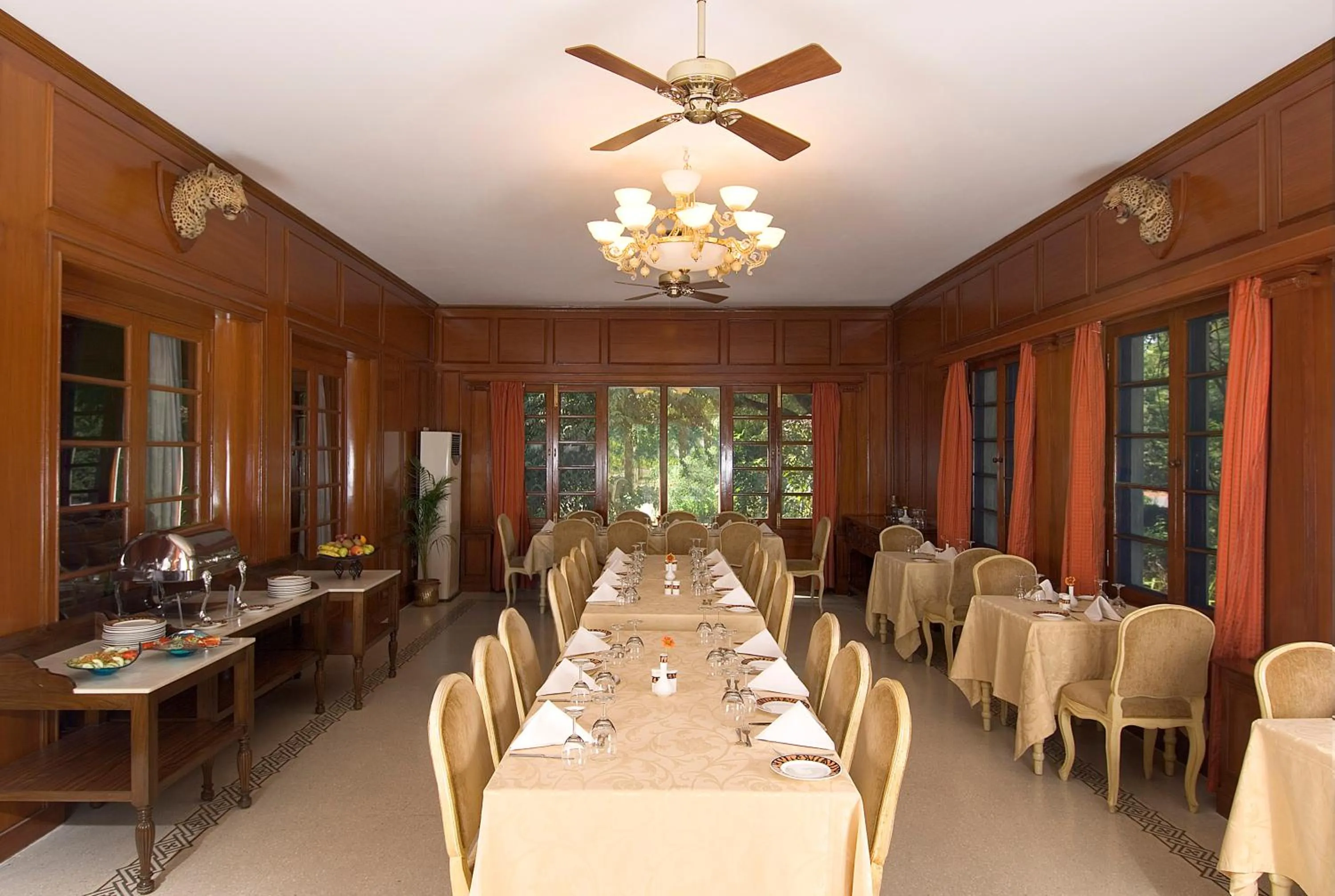 Restaurant/places to eat in The Maharaja's Lodge, Ranthambore