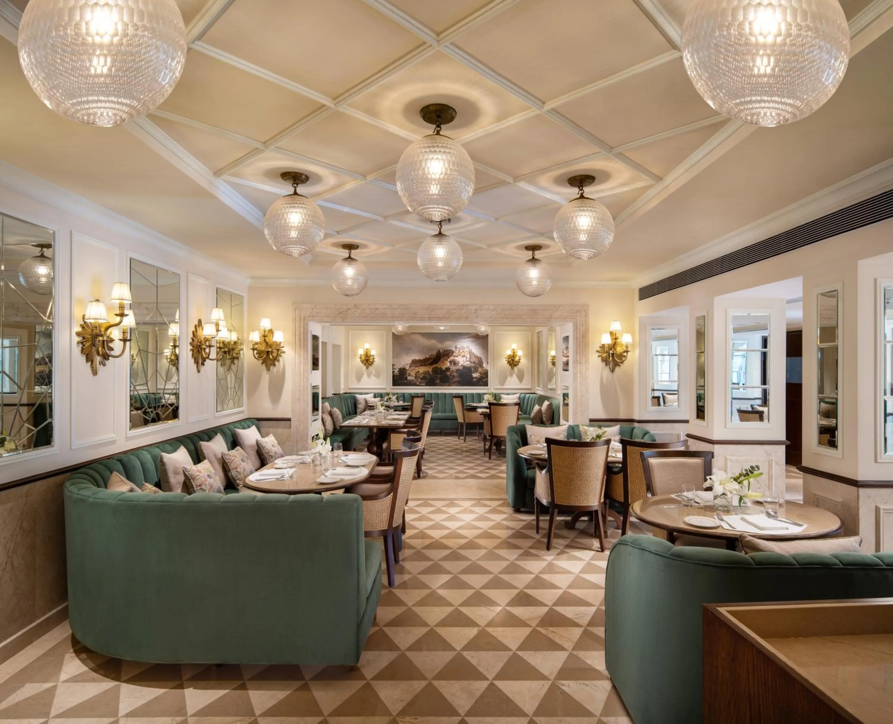 Restaurant/places to eat in Taj Usha Kiran Palace, Gwalior