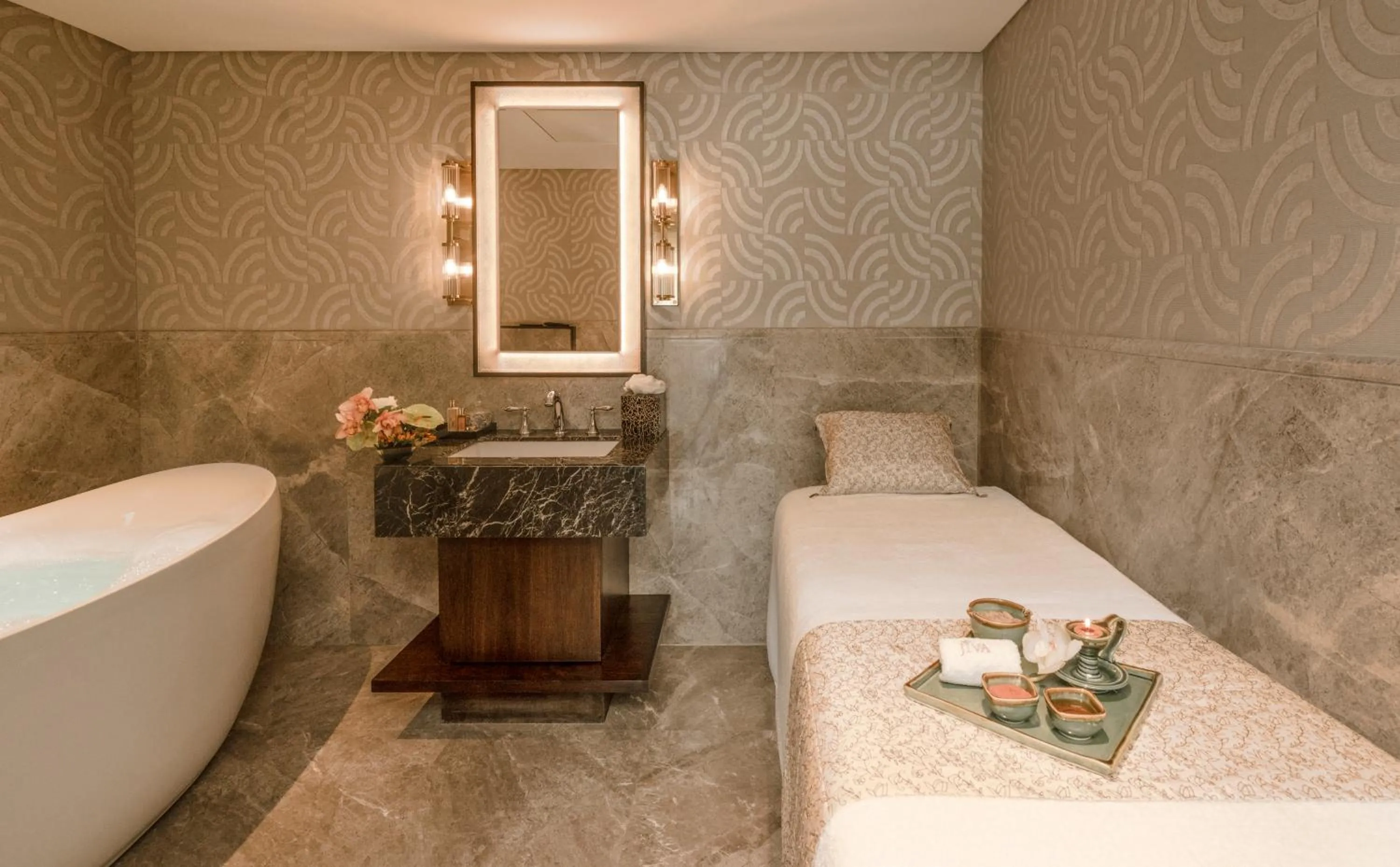 Bathroom, Bed in Taj Coromandel