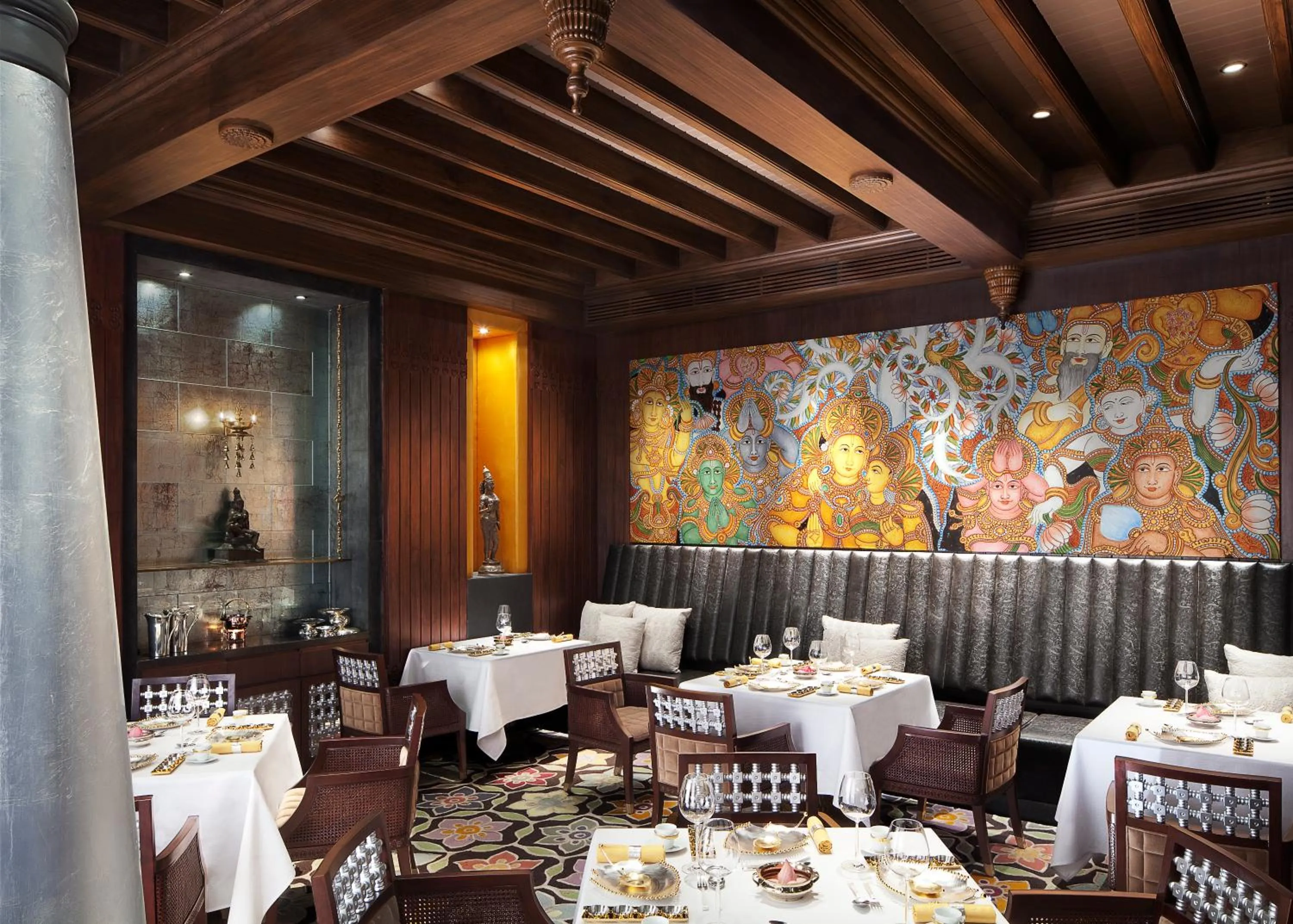 Restaurant/places to eat in Taj Coromandel