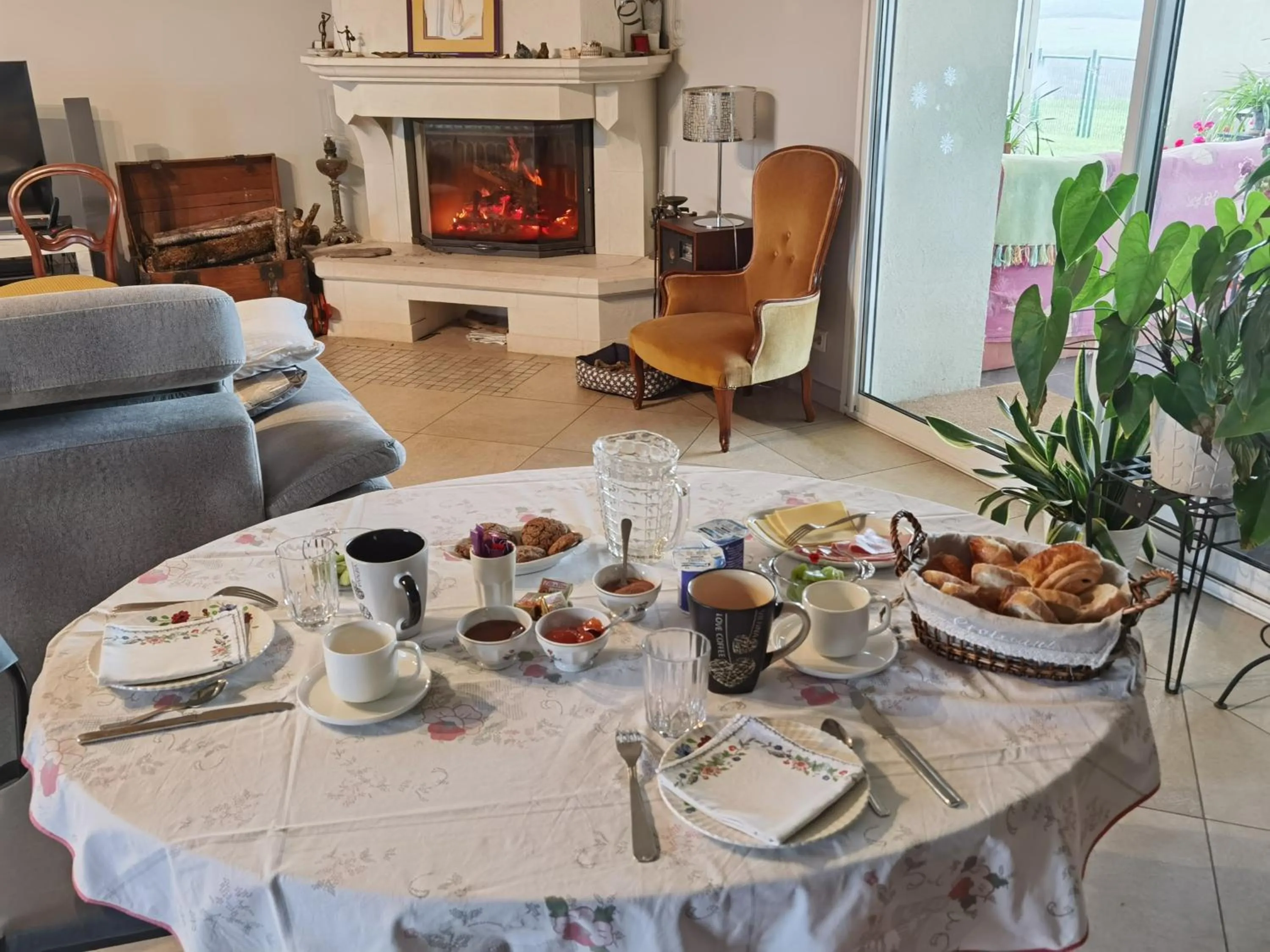 Living room in Les Hauts de Grazac, Chambres et Tables d'hôtes