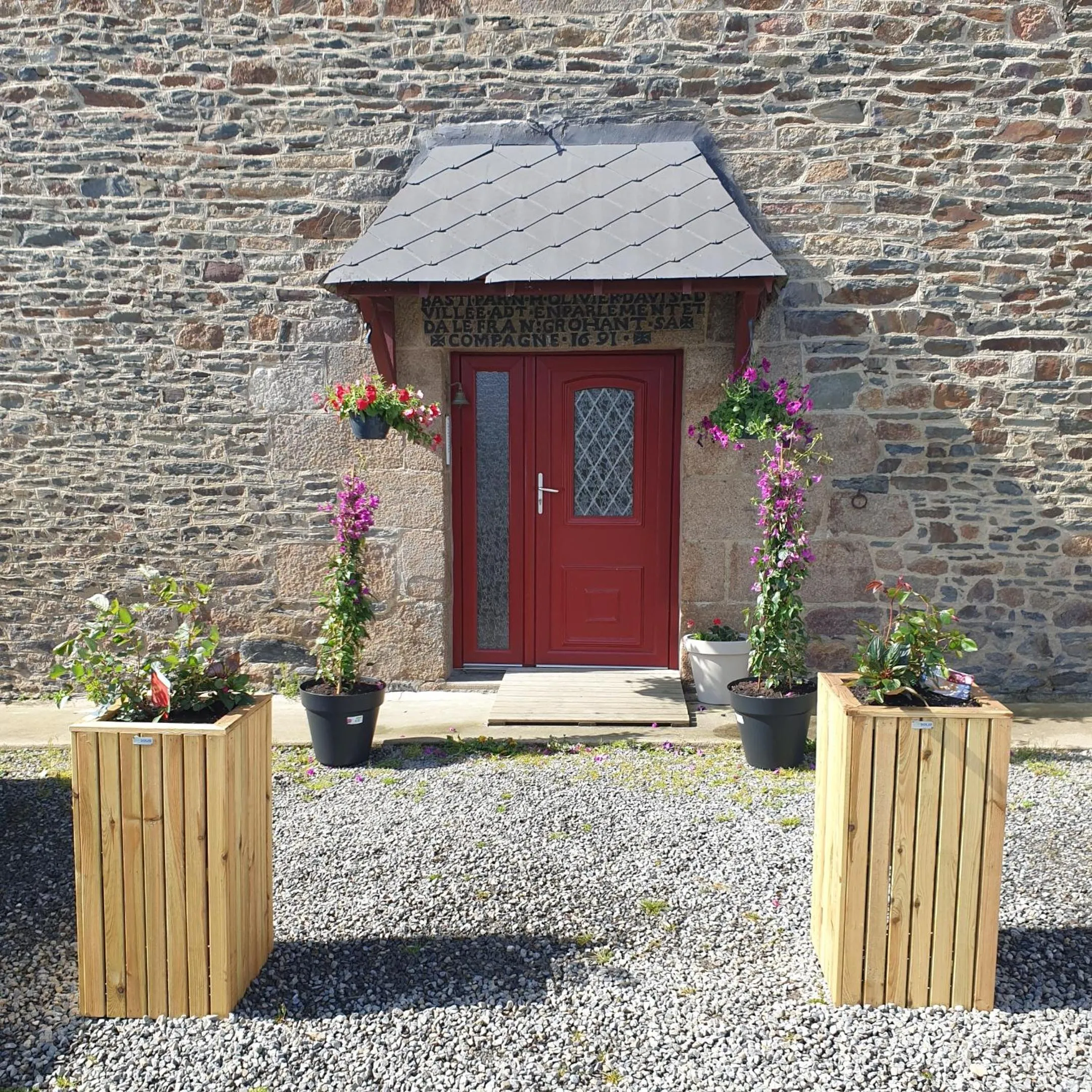 Property building in Chambres de Villée