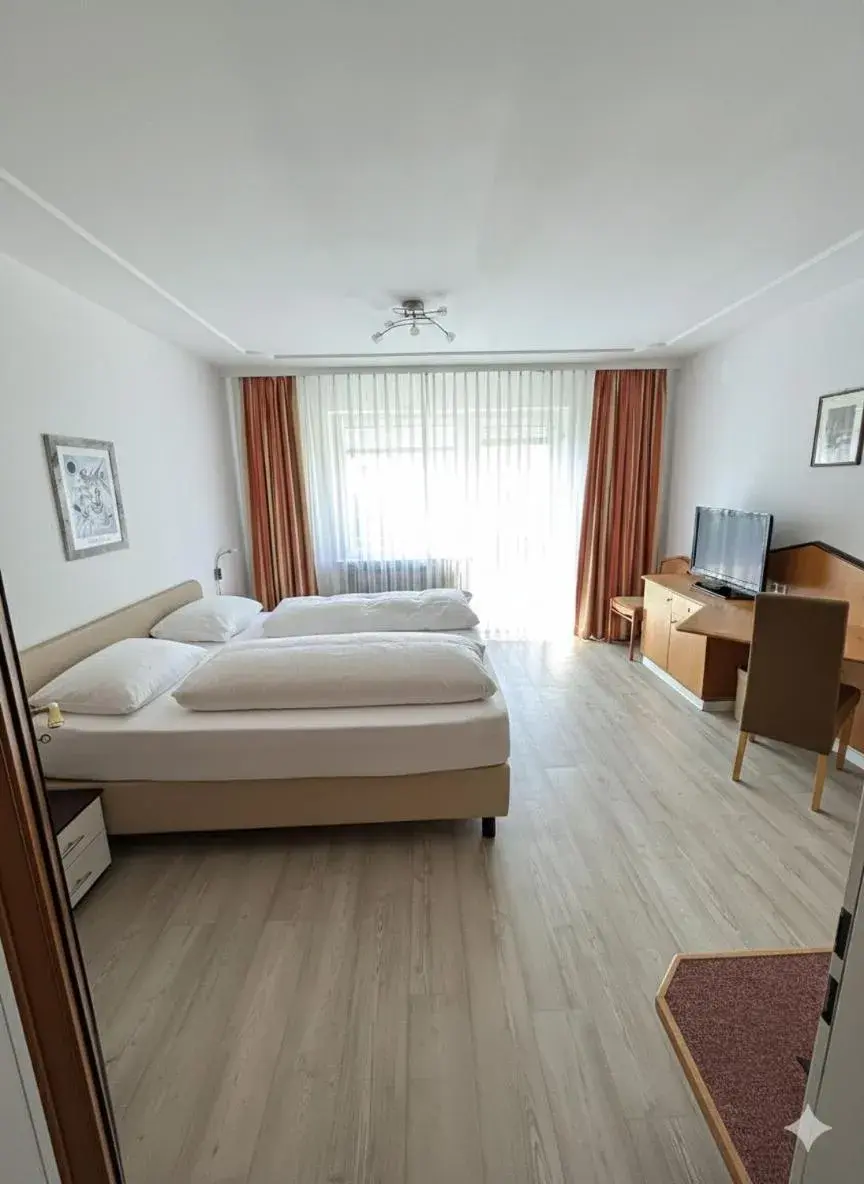 Double Room - single occupancy in Hotel Gästehaus am Kurpark Double Room - single occupancy in Hotel Gästehaus am Kurpark