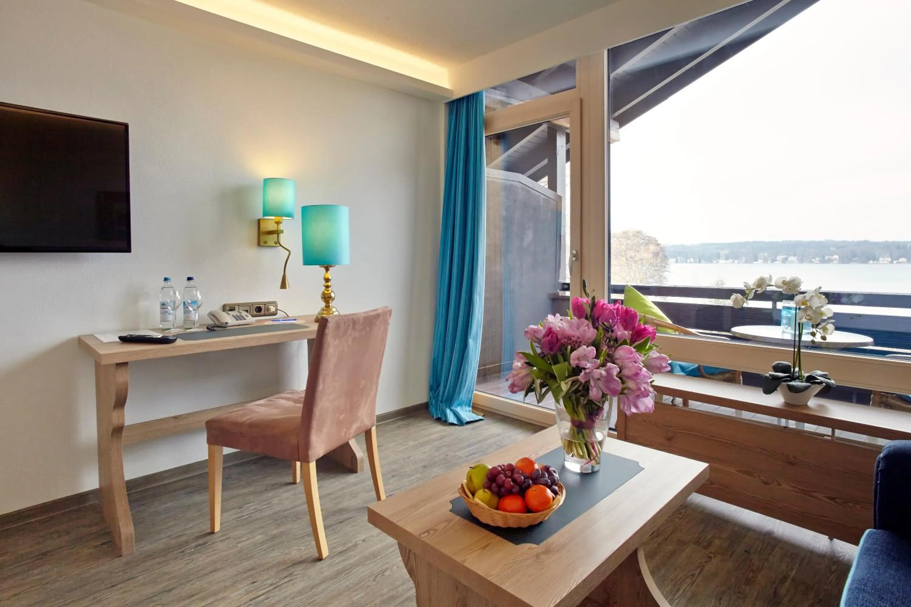 TV and multimedia in Hotel Schloss Berg