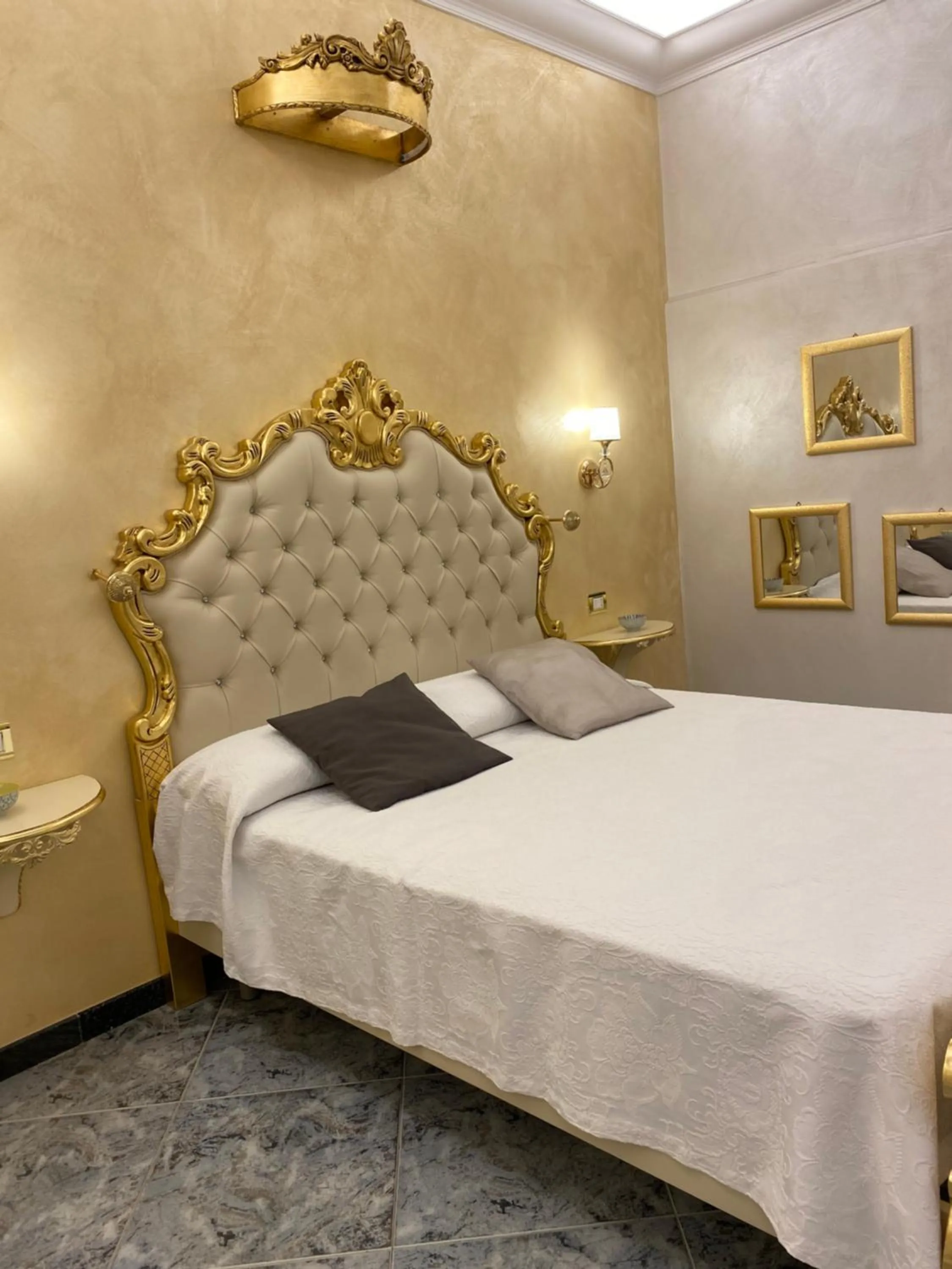 Bed in Suite Incentro Salerno