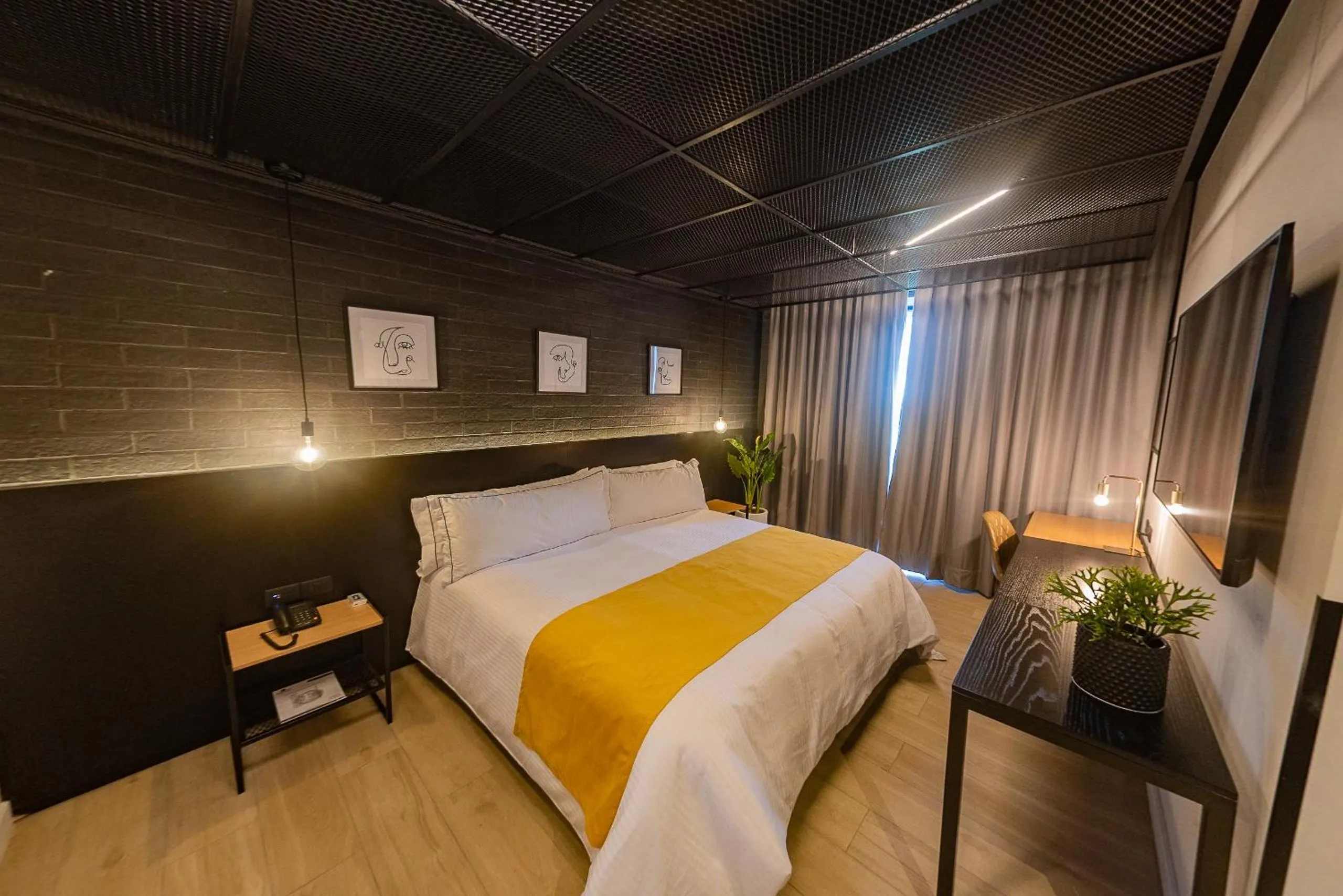 Bedroom, Bed in FULTON Business Luxury HOTEL