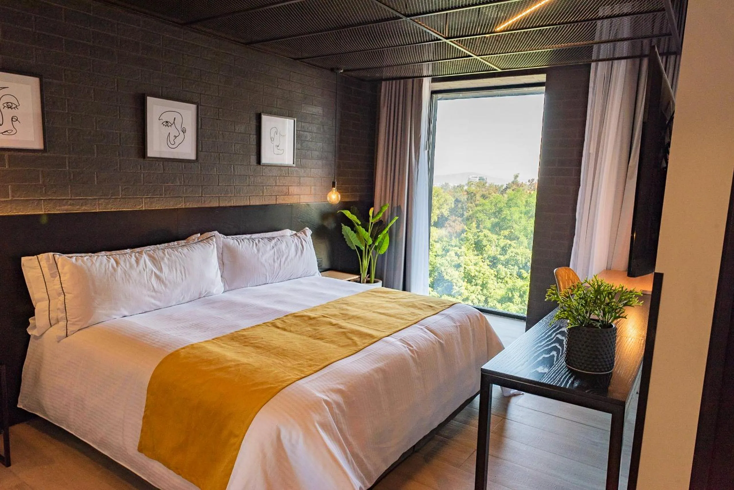 Bedroom, Bed in FULTON Business Luxury HOTEL