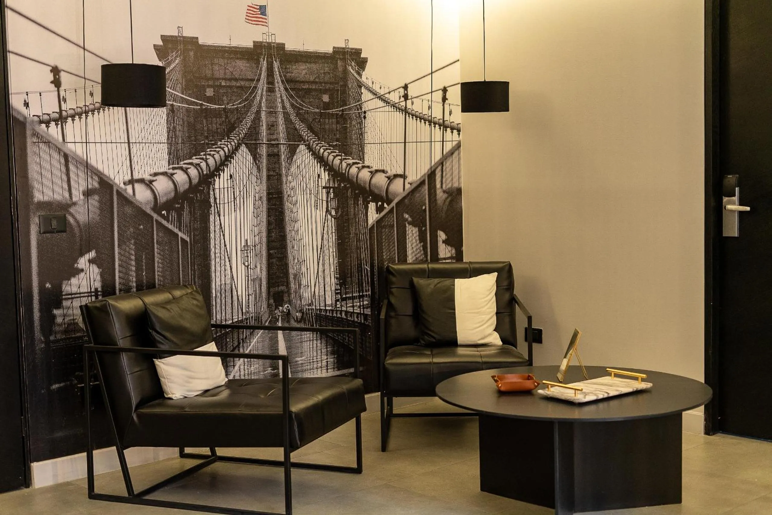 Property building in FULTON Business Luxury HOTEL