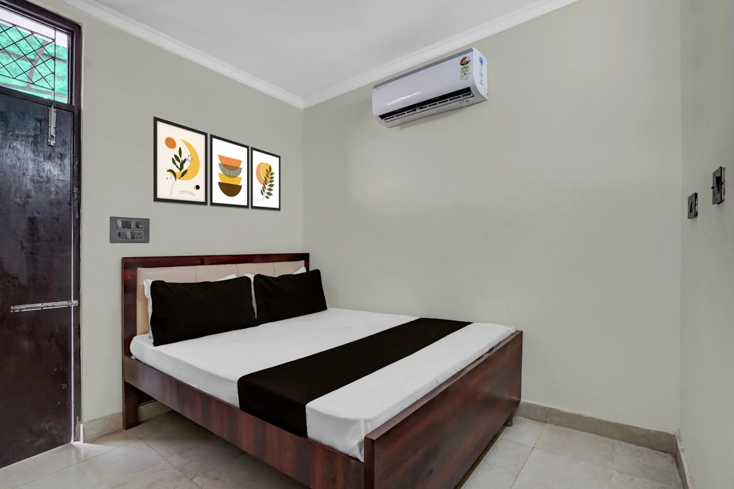 Bedroom in Hotel O Prince