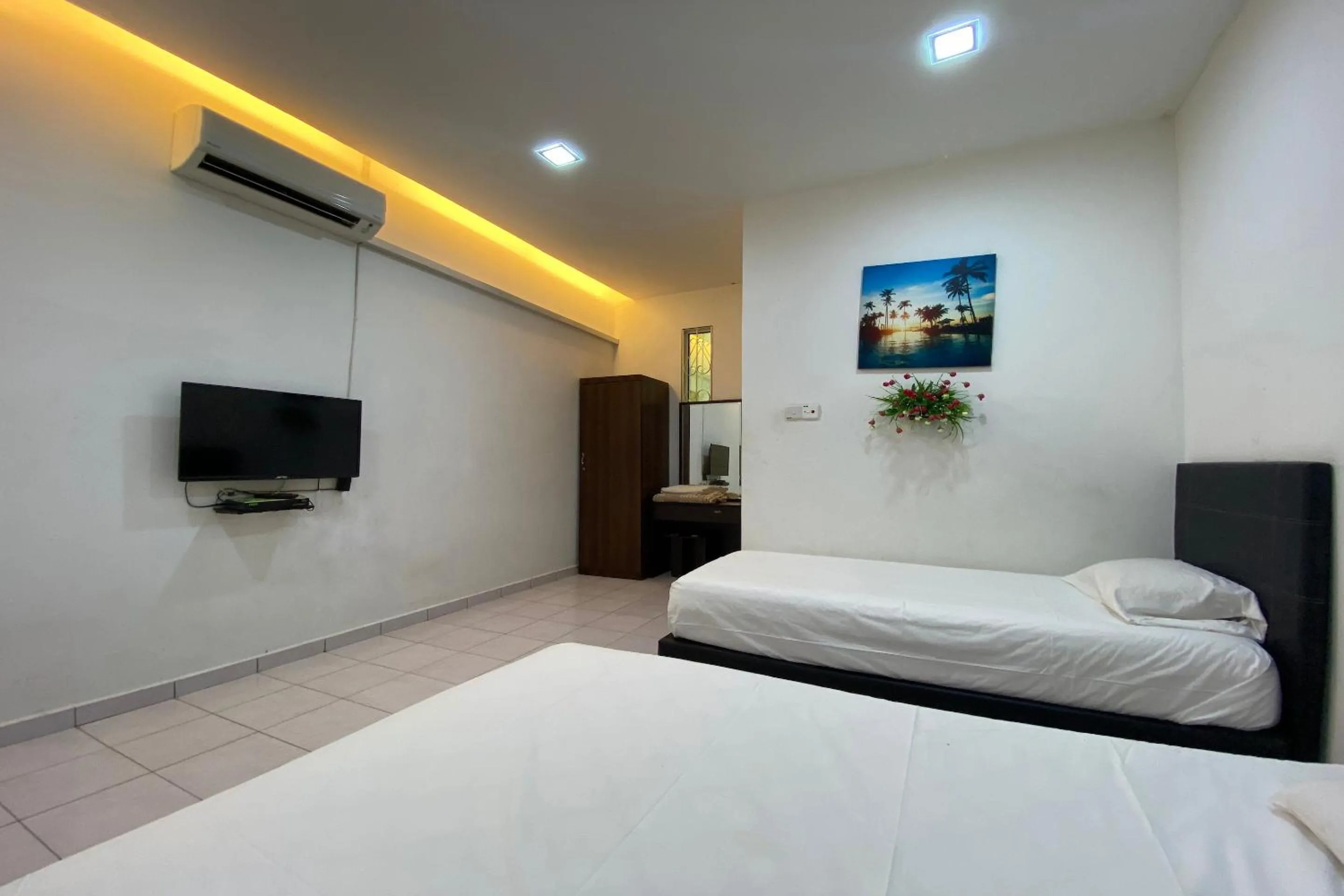 Bedroom, Bed in Hotel O Taman Kota Homestay