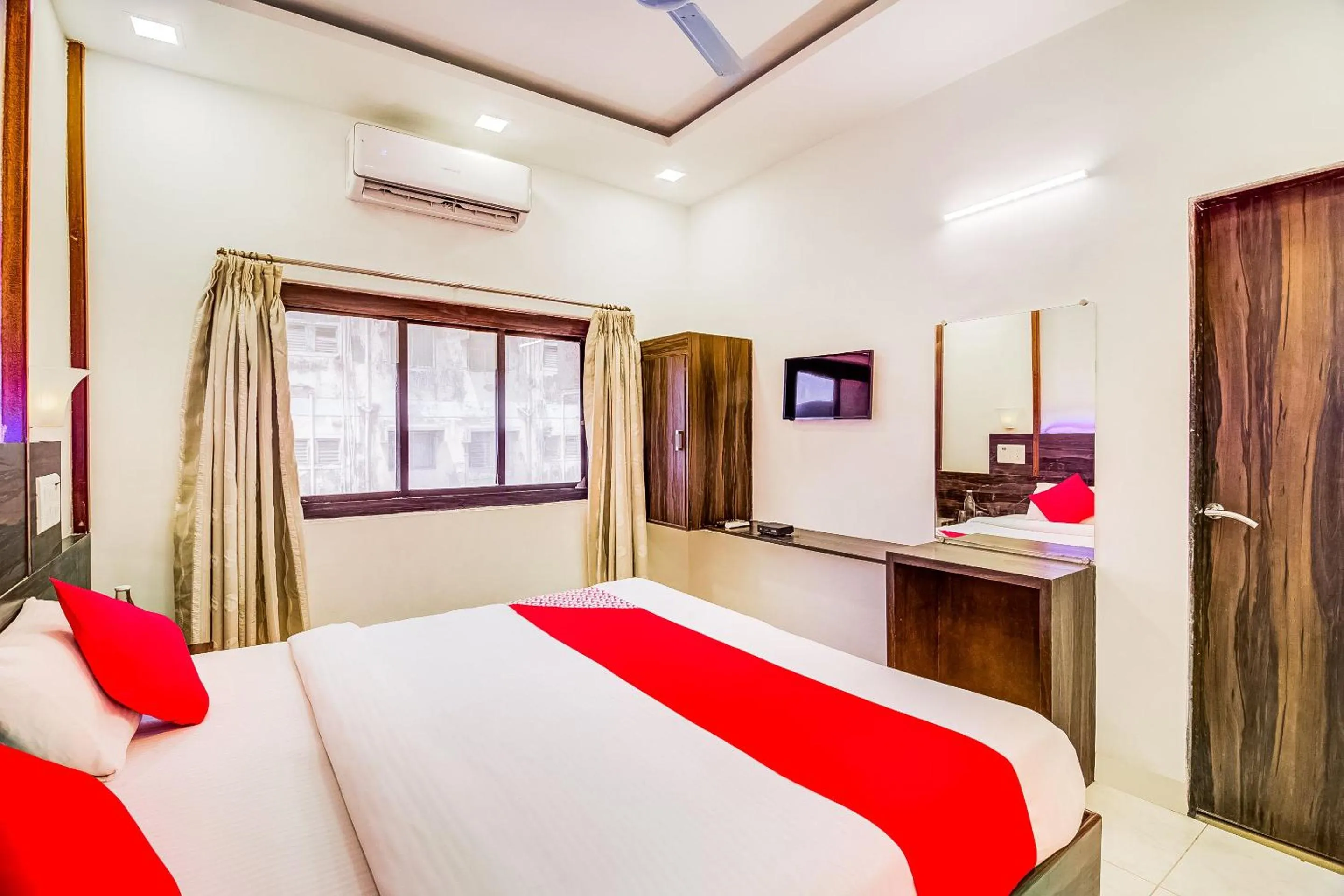 Bedroom, Bed in Collection O Panchratna