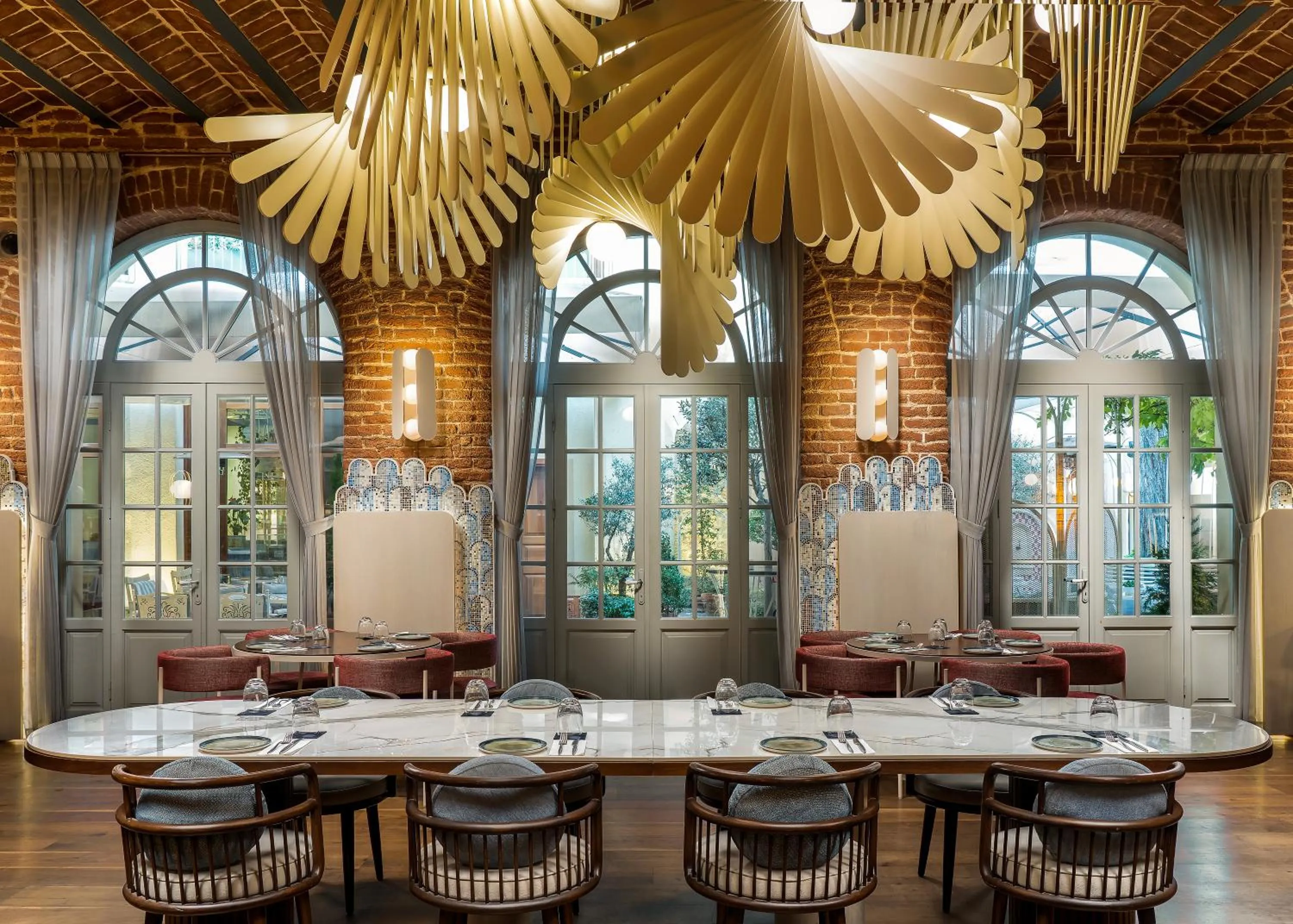 Ecole St. Pierre Hotel