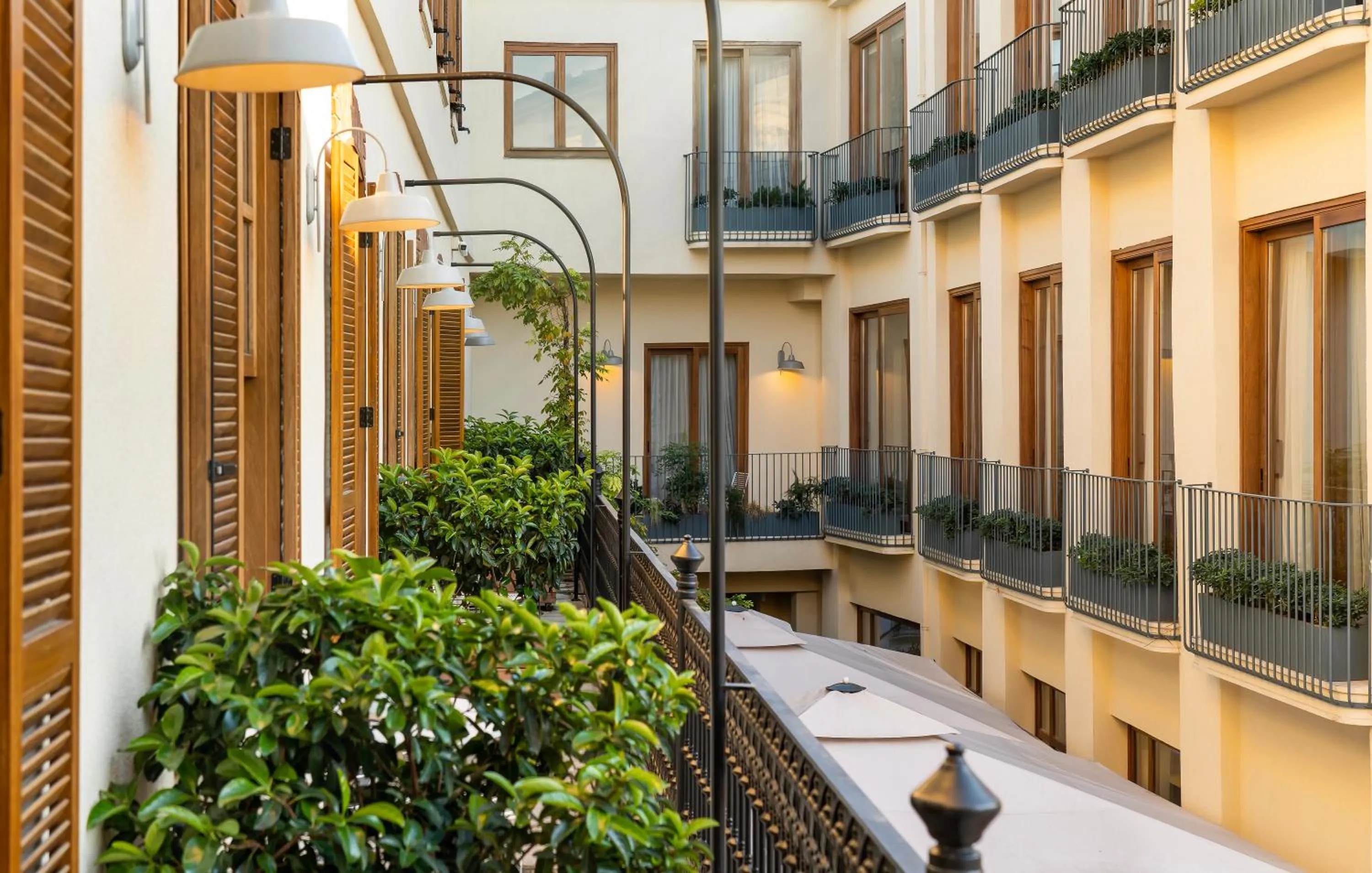 Ecole St. Pierre Hotel