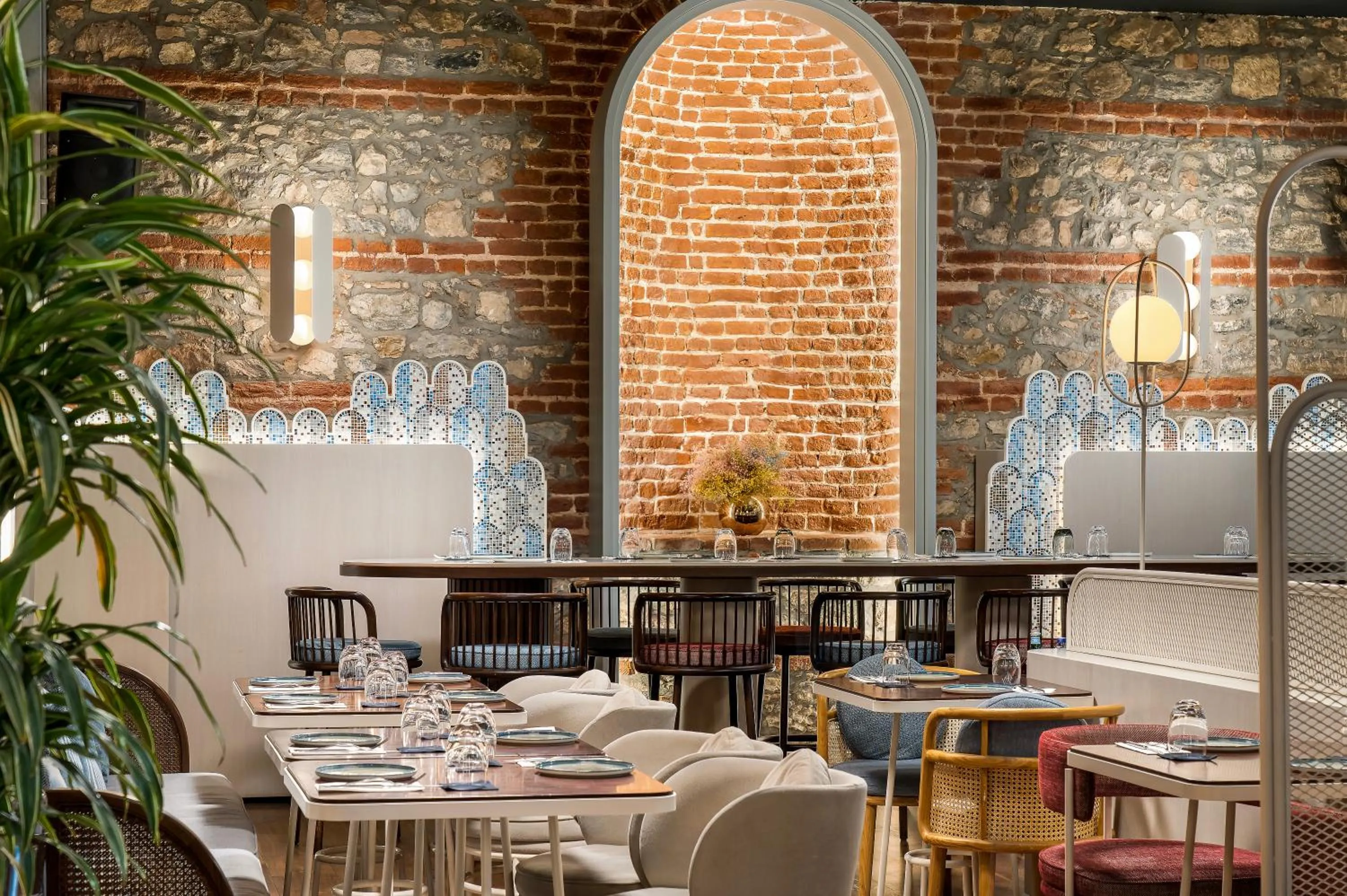 Ecole St. Pierre Hotel