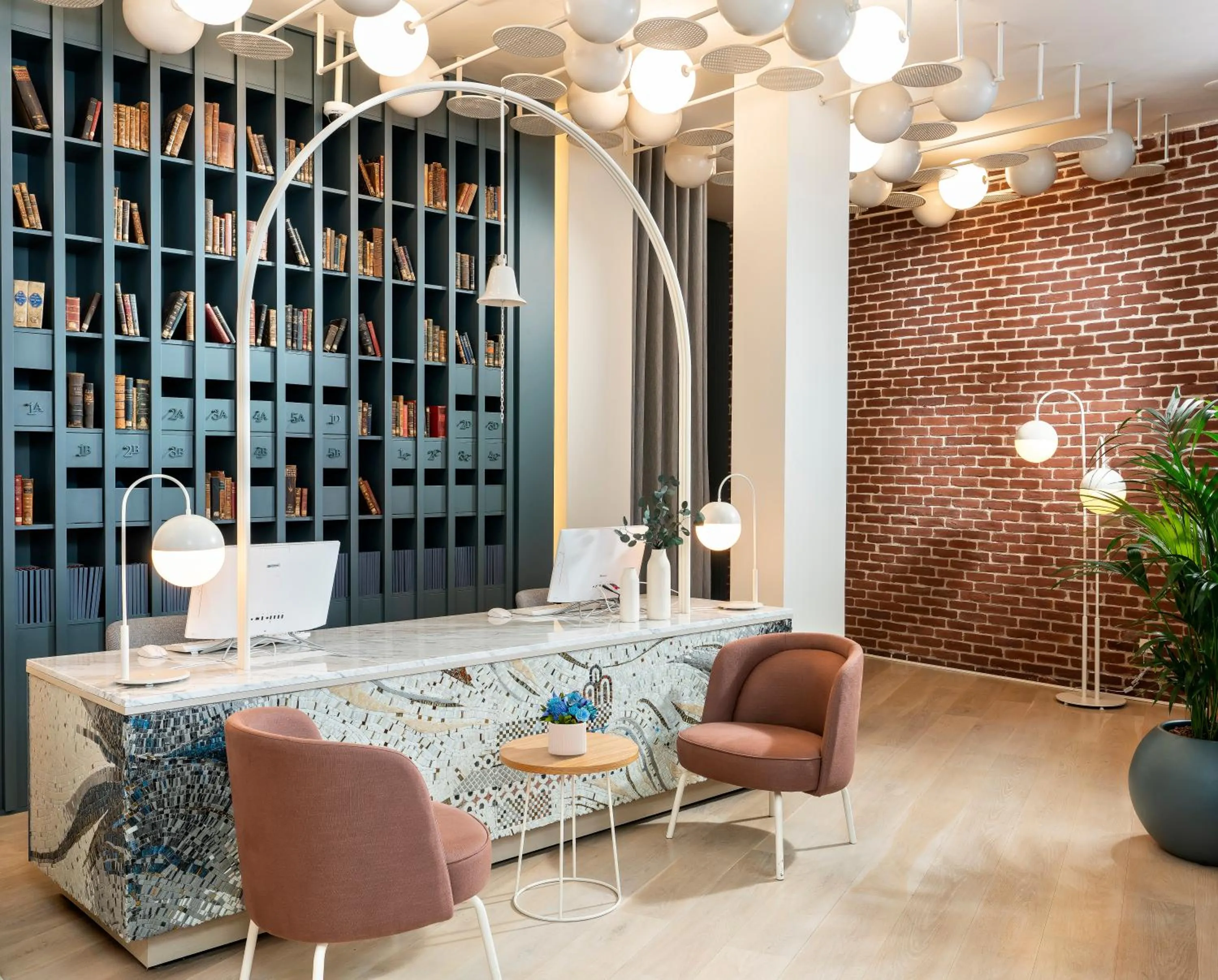 Ecole St. Pierre Hotel