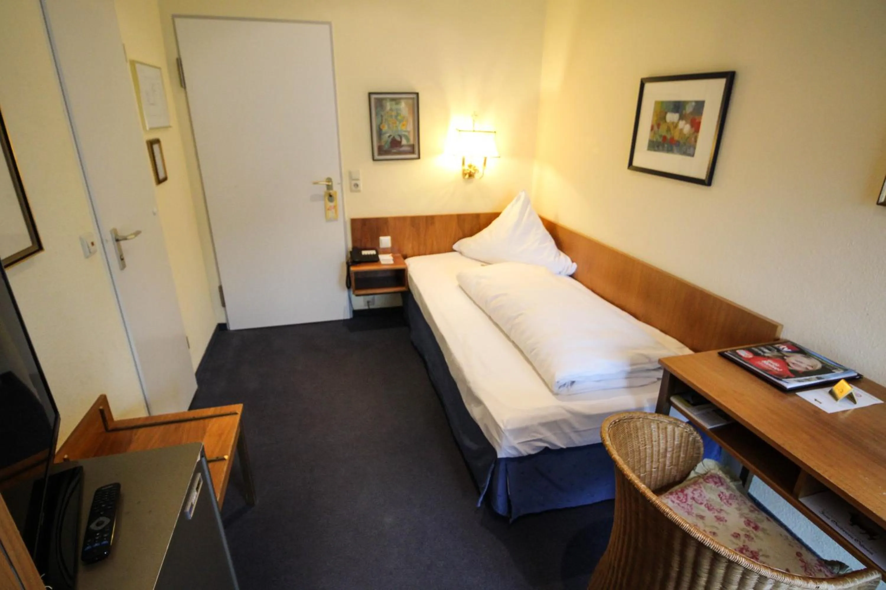 Bed in Ringhotel Zum Goldenen Ochsen