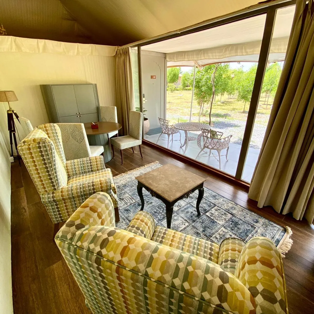 Living room in WelcomHeritage Cheetahgarh Resort & Spa