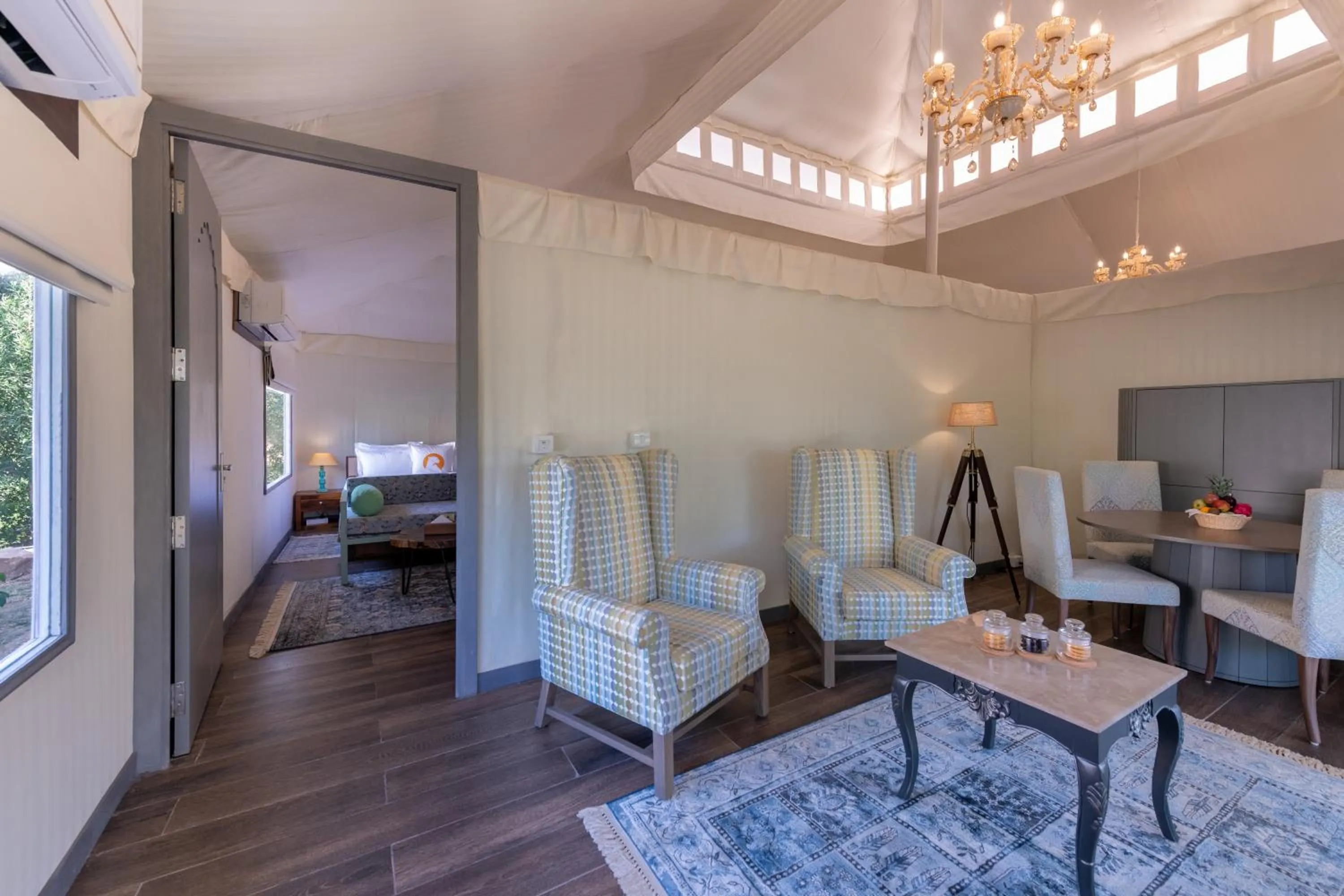 TV and multimedia in WelcomHeritage Cheetahgarh Resort & Spa