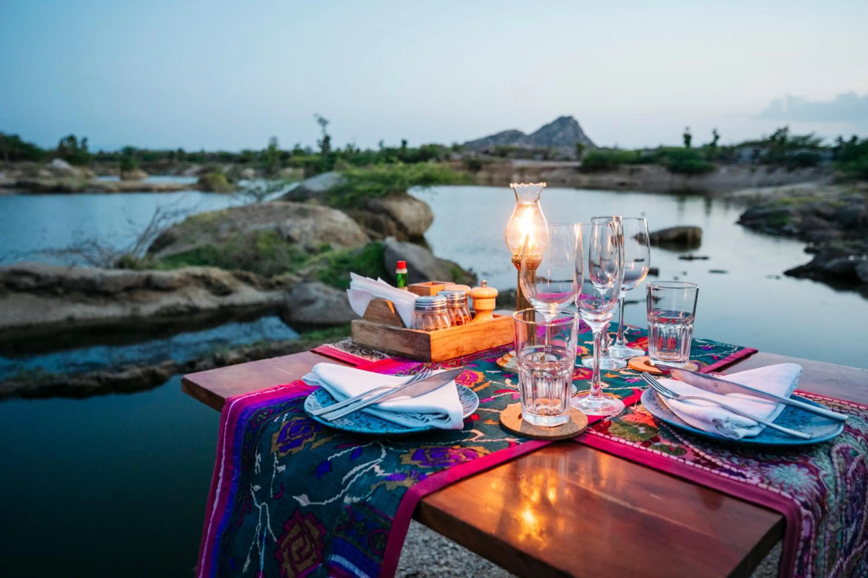 Dining area in WelcomHeritage Cheetahgarh Resort & Spa