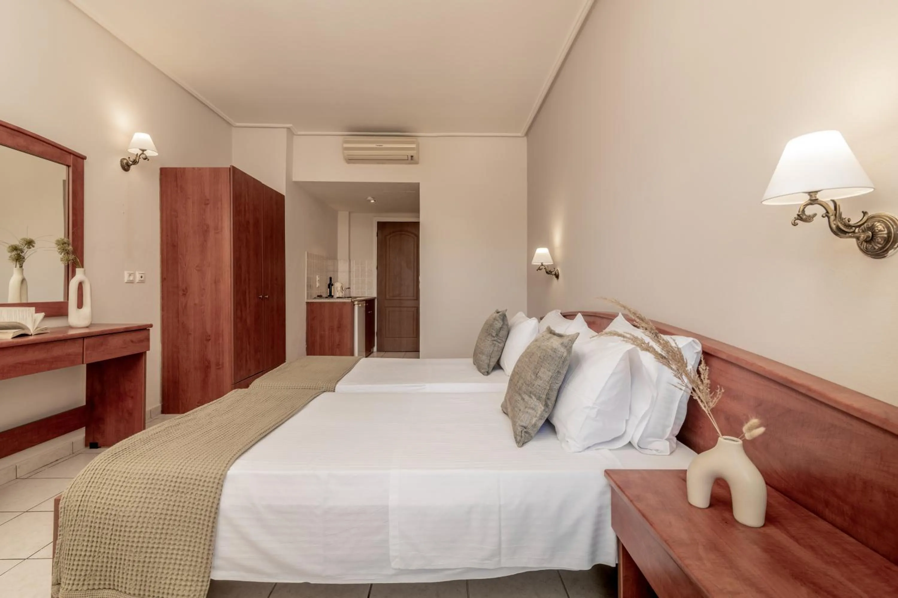 Bedroom in Daisy Hotel