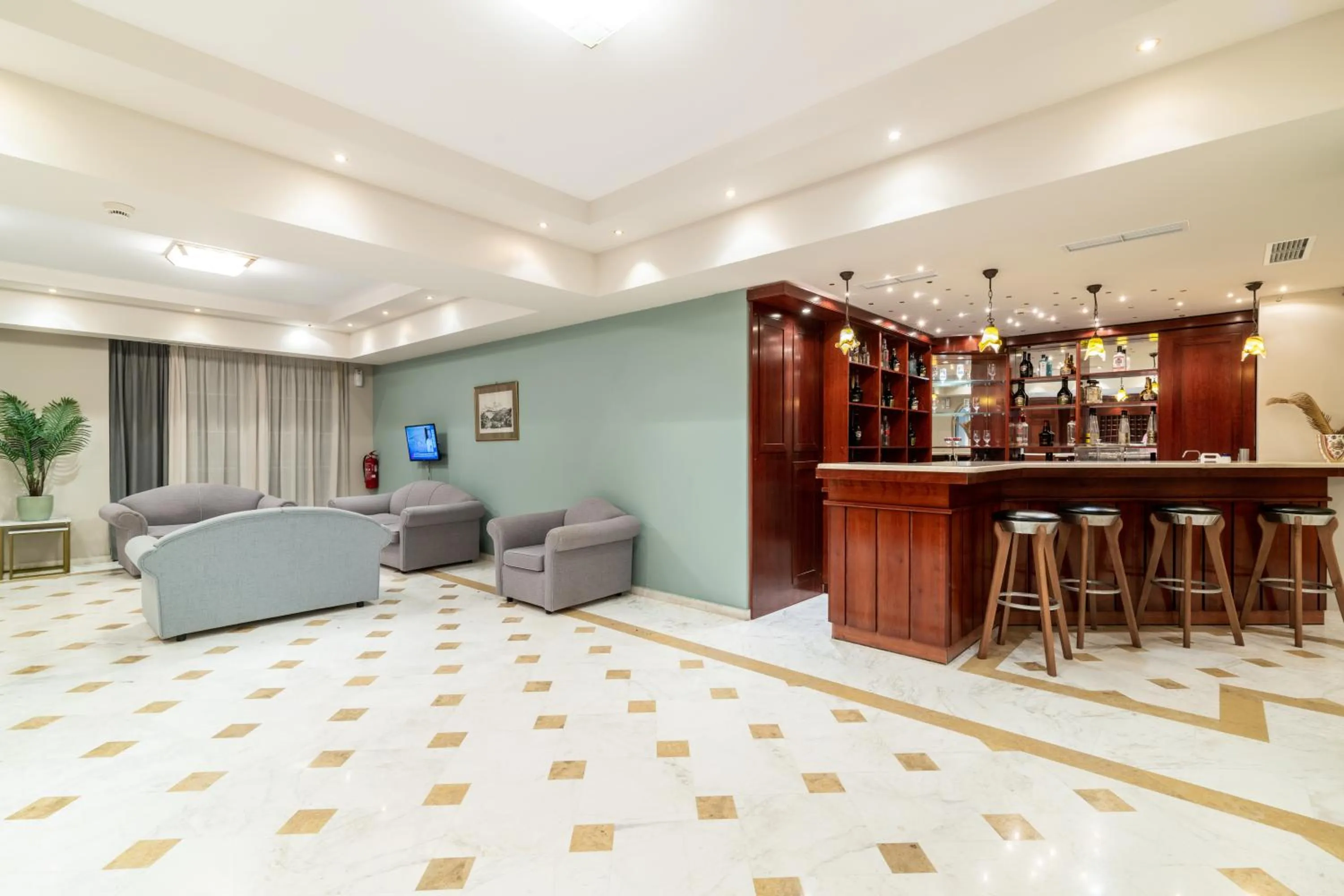 Lobby or reception in Daisy Hotel