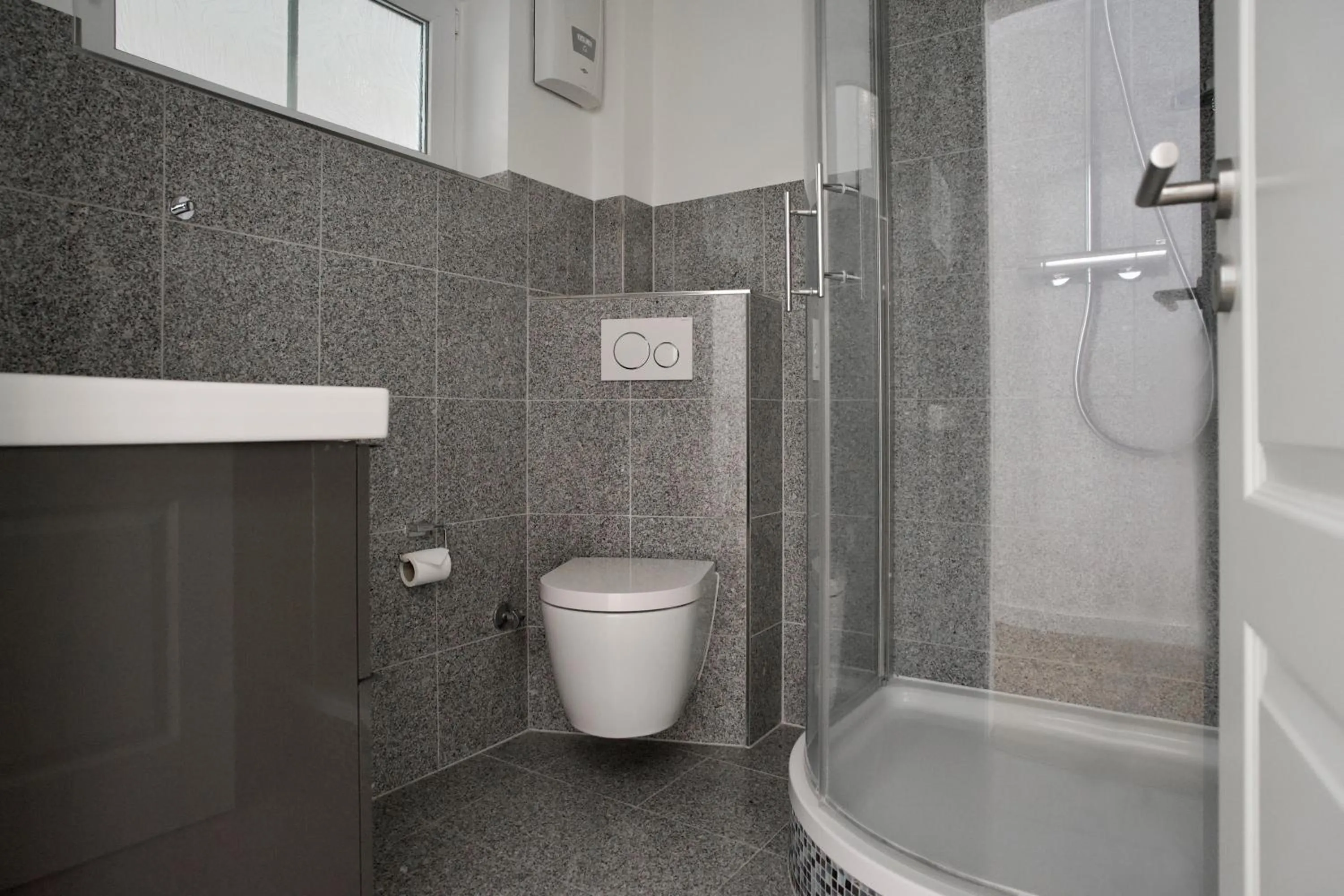 Shower in Apartments Les Jardins
