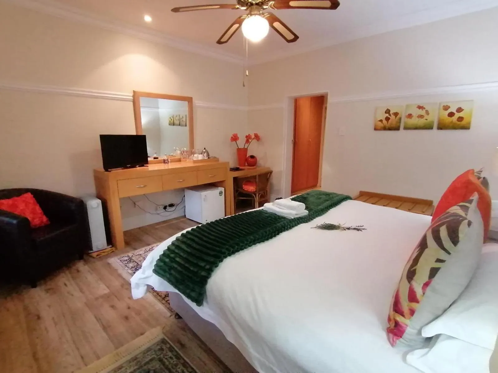 Photo of the whole room, Bed in Casa Romana B&B