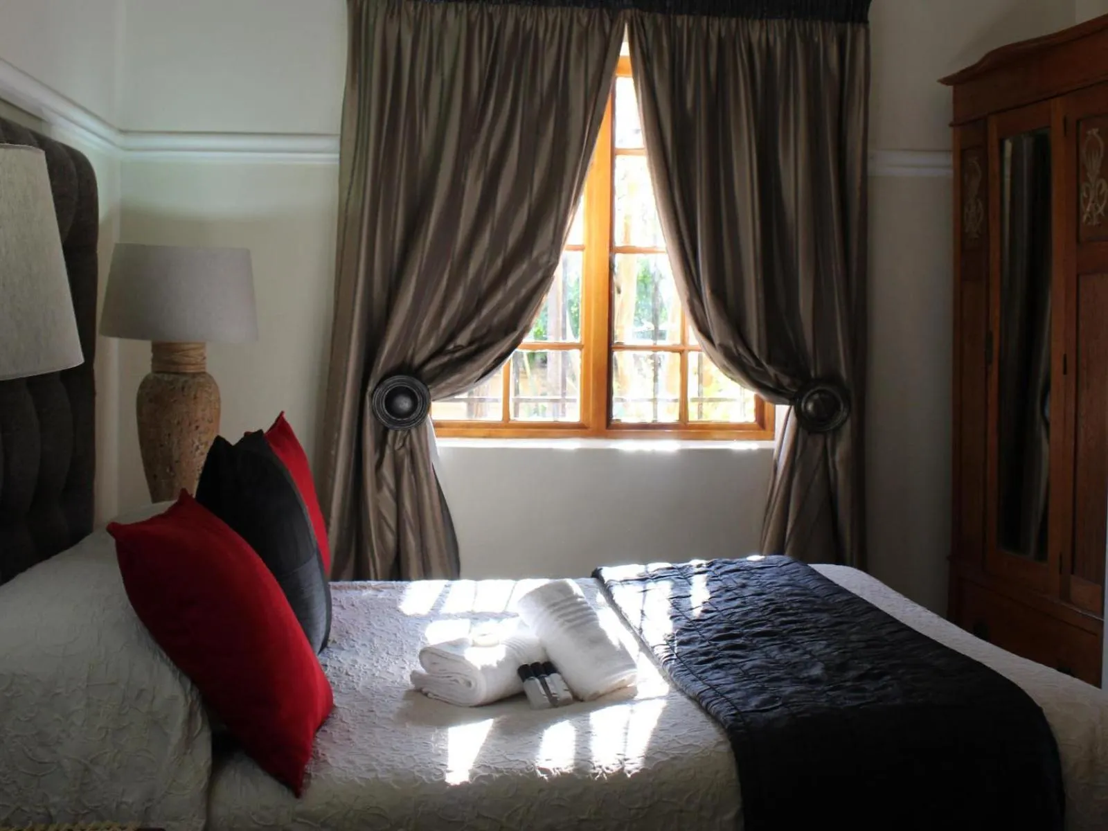 Photo of the whole room, Bed in Casa Romana B&B