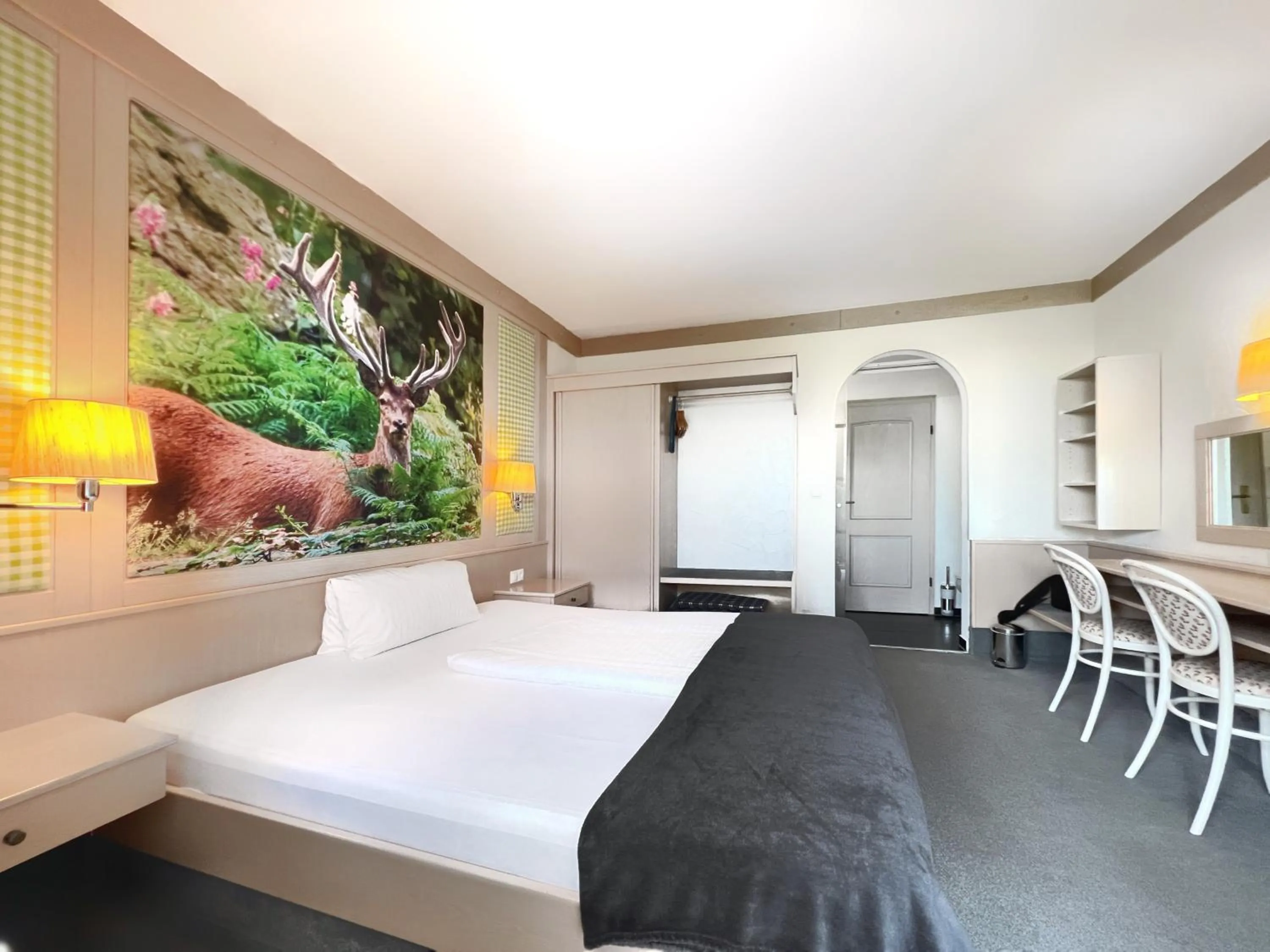 Bed in WAGNERS Hotel Schönblick, C&C Hotels und Vertrieb GmbH