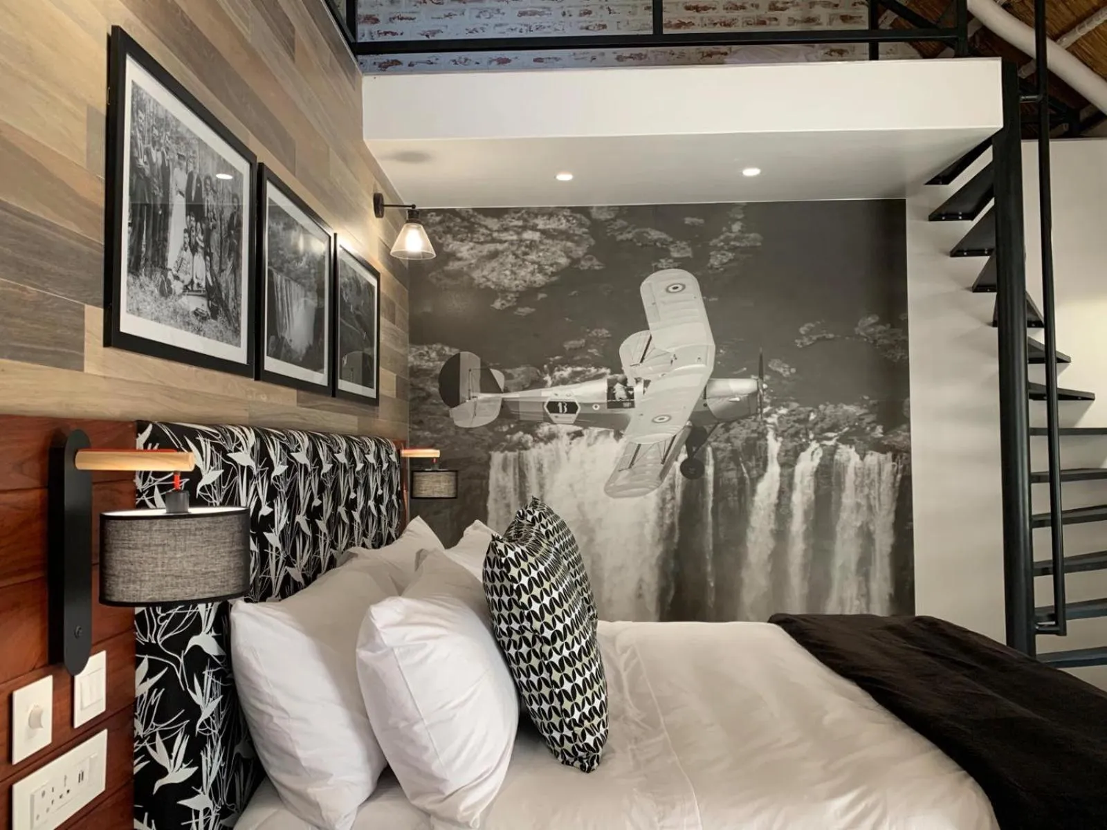 Bed in Pamarah Lodge