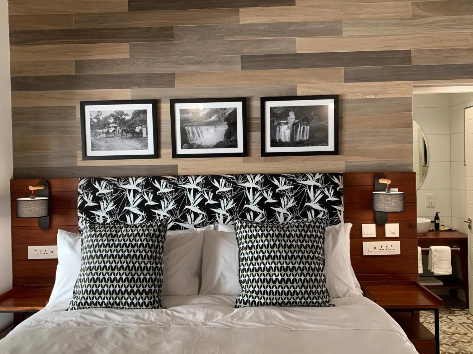 Bed in Pamarah Lodge