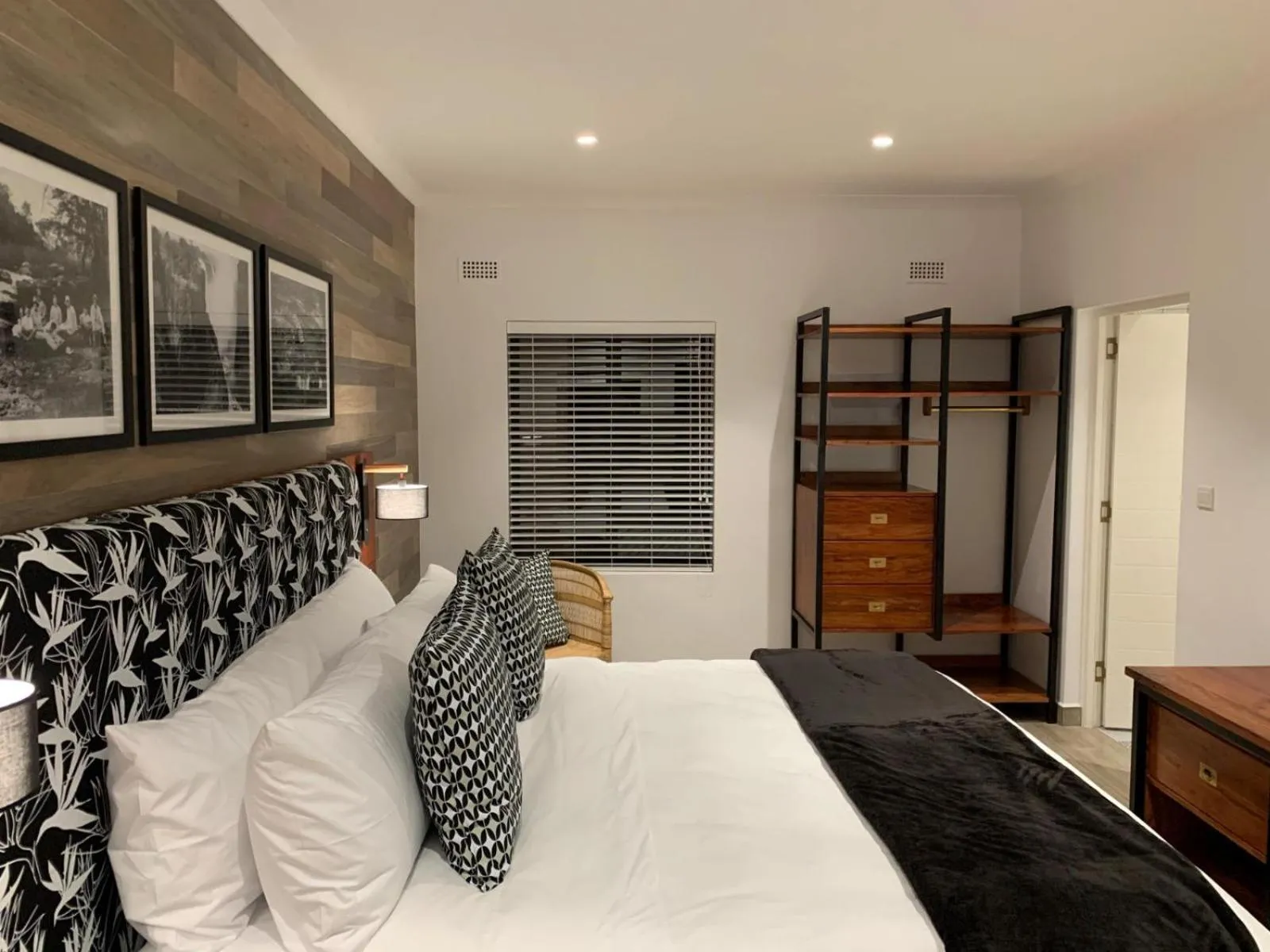 Bed in Pamarah Lodge