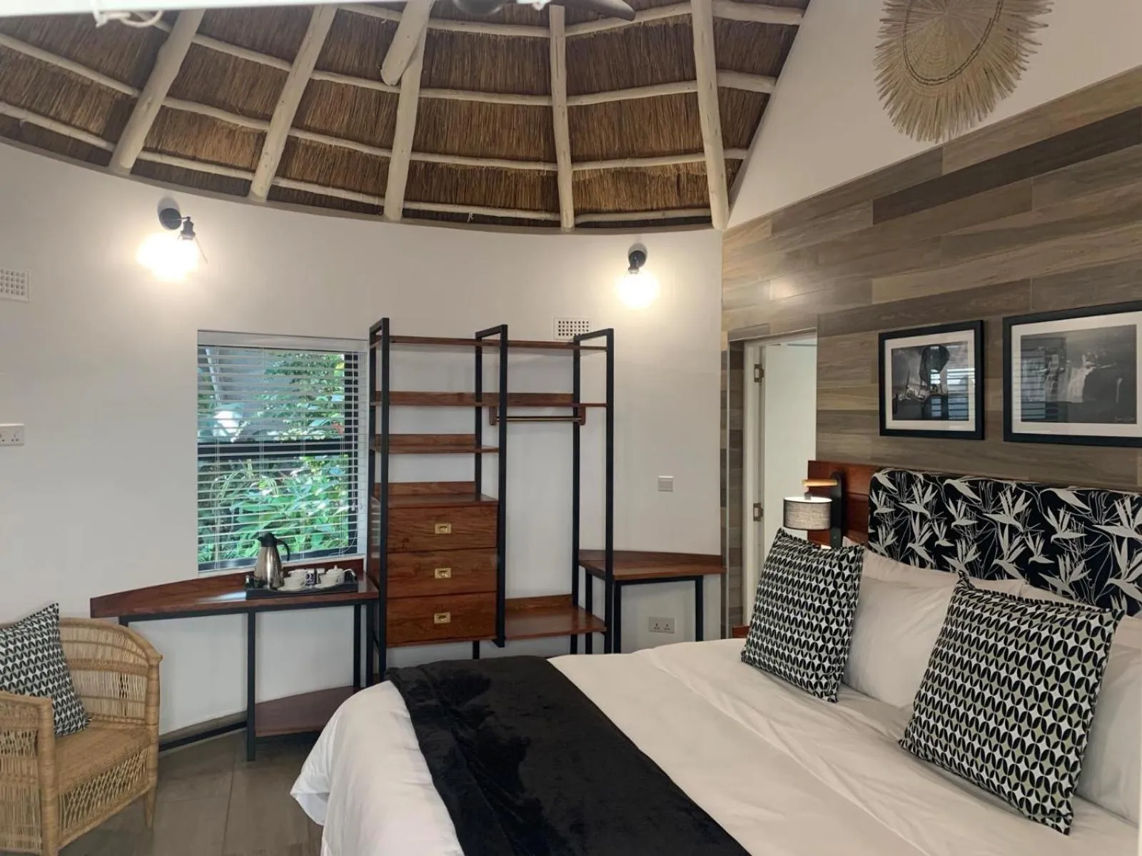 Bed in Pamarah Lodge