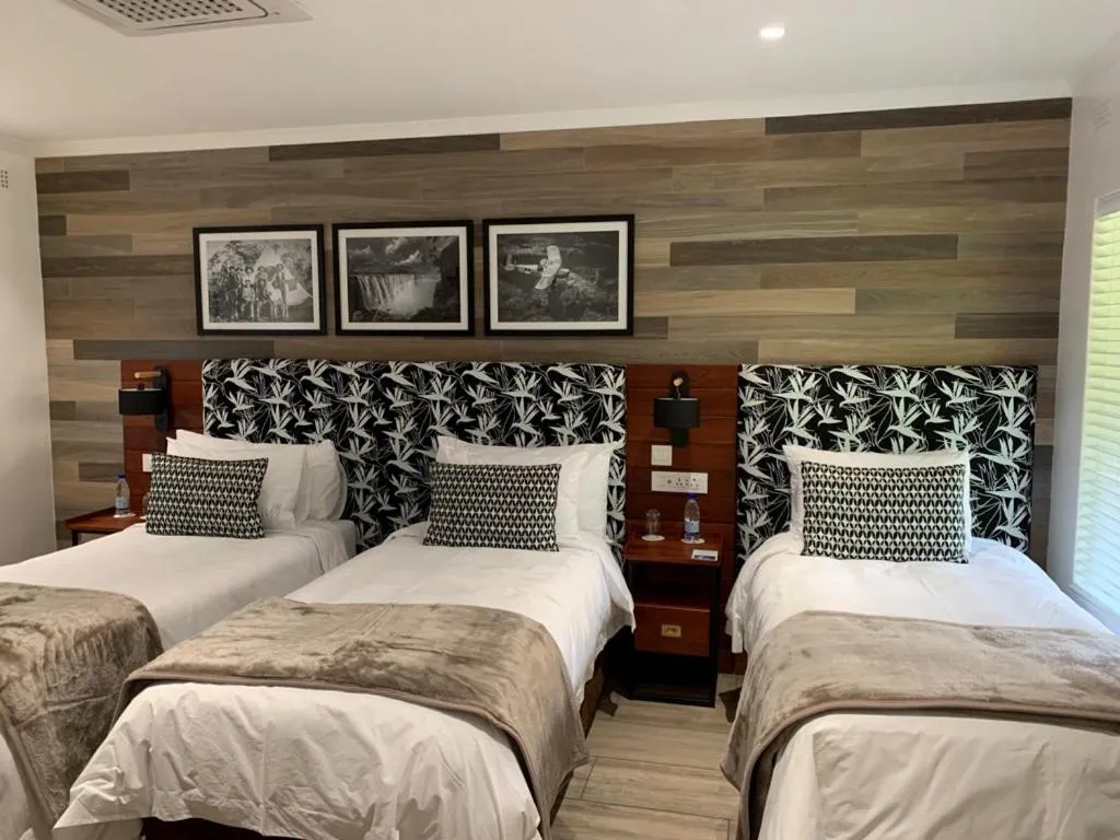 Bed in Pamarah Lodge