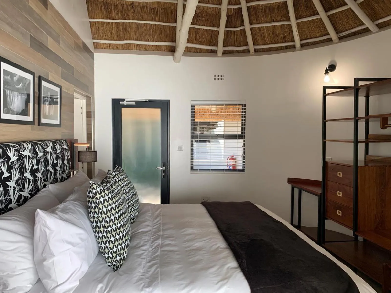 Bed in Pamarah Lodge