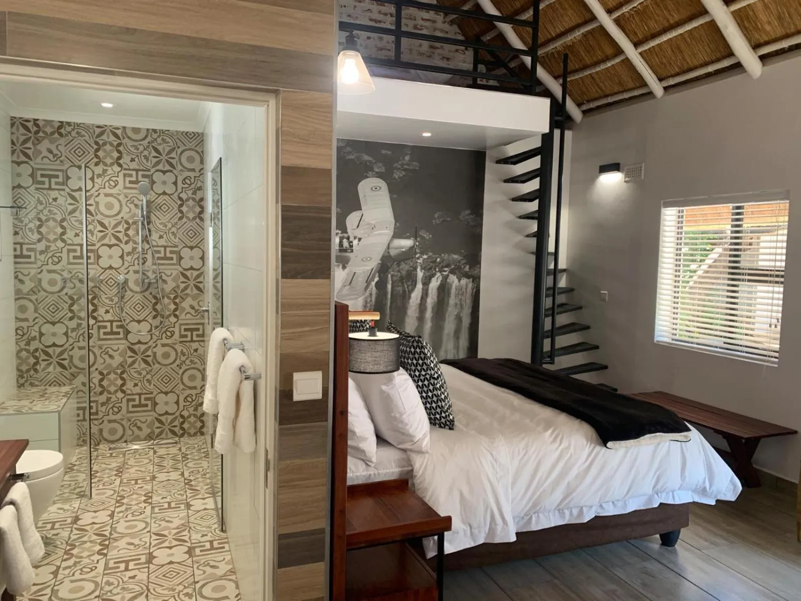 Bed in Pamarah Lodge