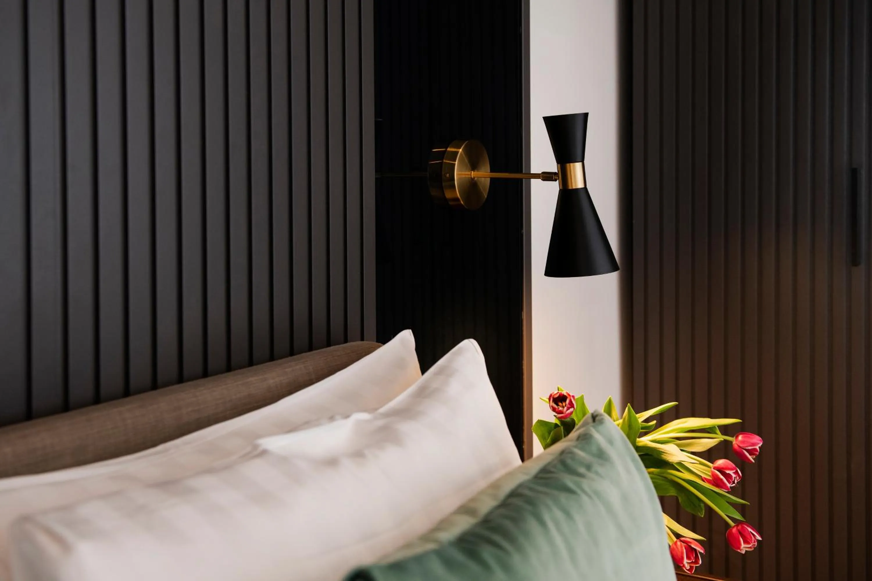 Bed in Hotel 77 Seventy-Seven - Maison D'Art Collection