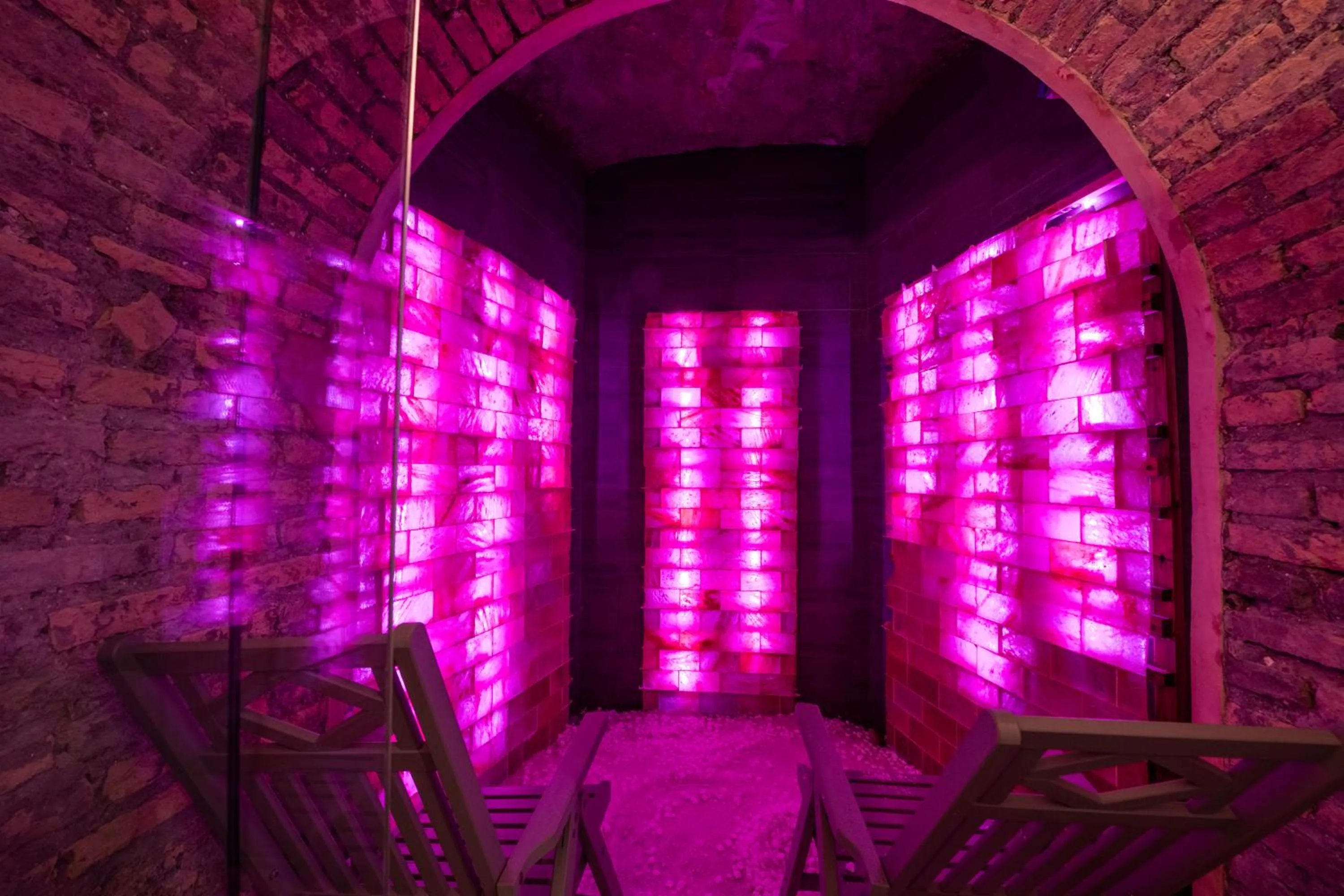 Spa and wellness centre/facilities in Hotel 77 Seventy-Seven - Maison D'Art Collection