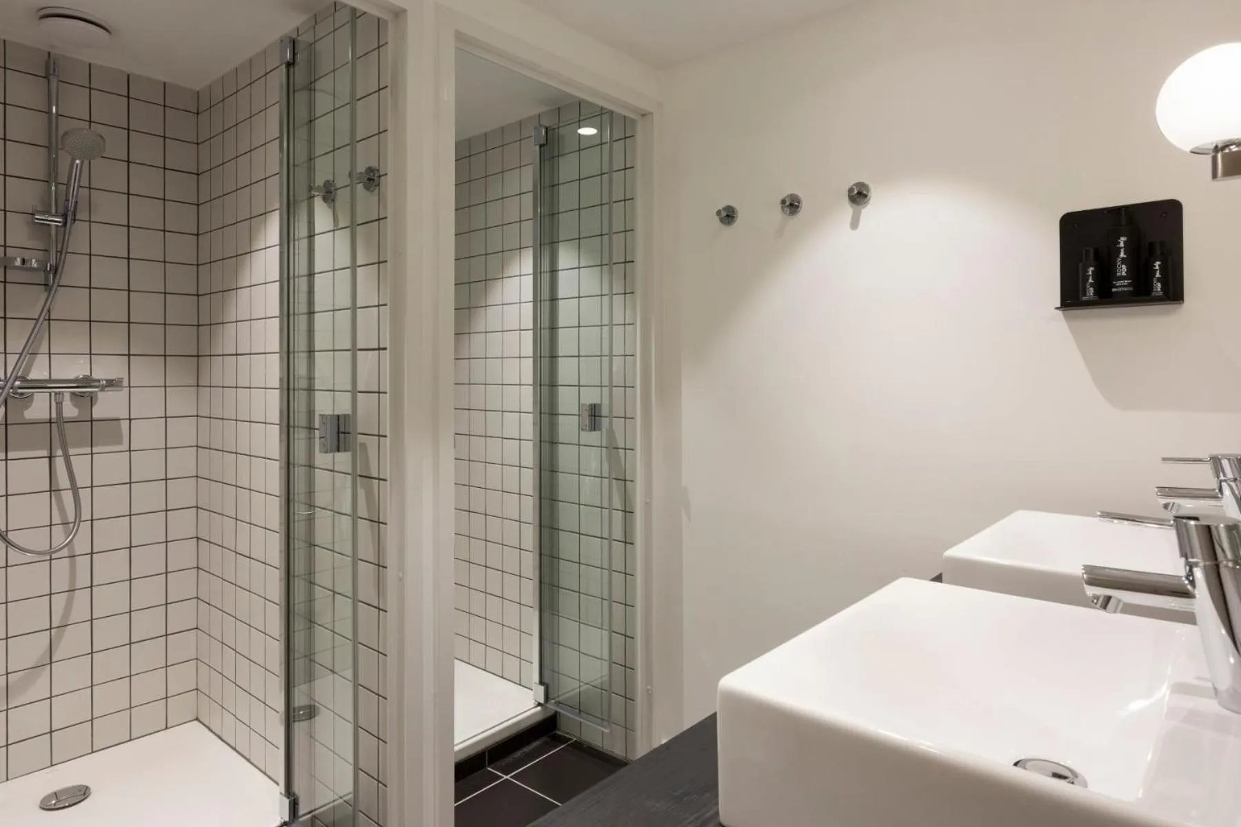 Bathroom in RockyPop Flaine Hotel & Spa