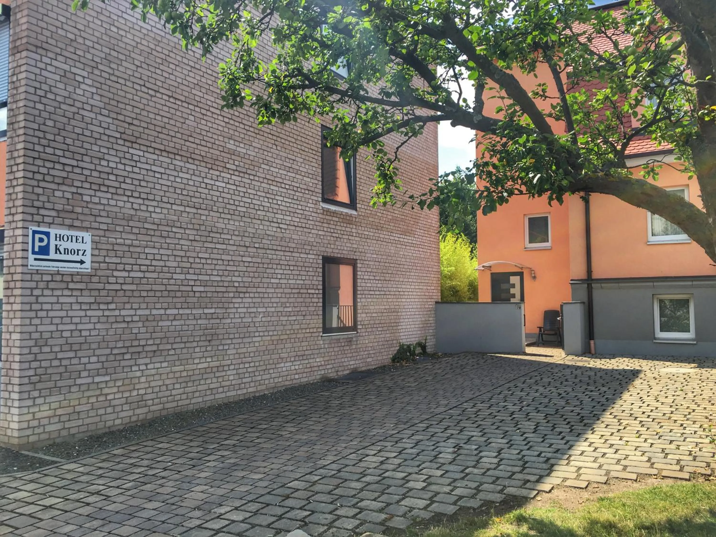 Facade/entrance in Hotel Knorz